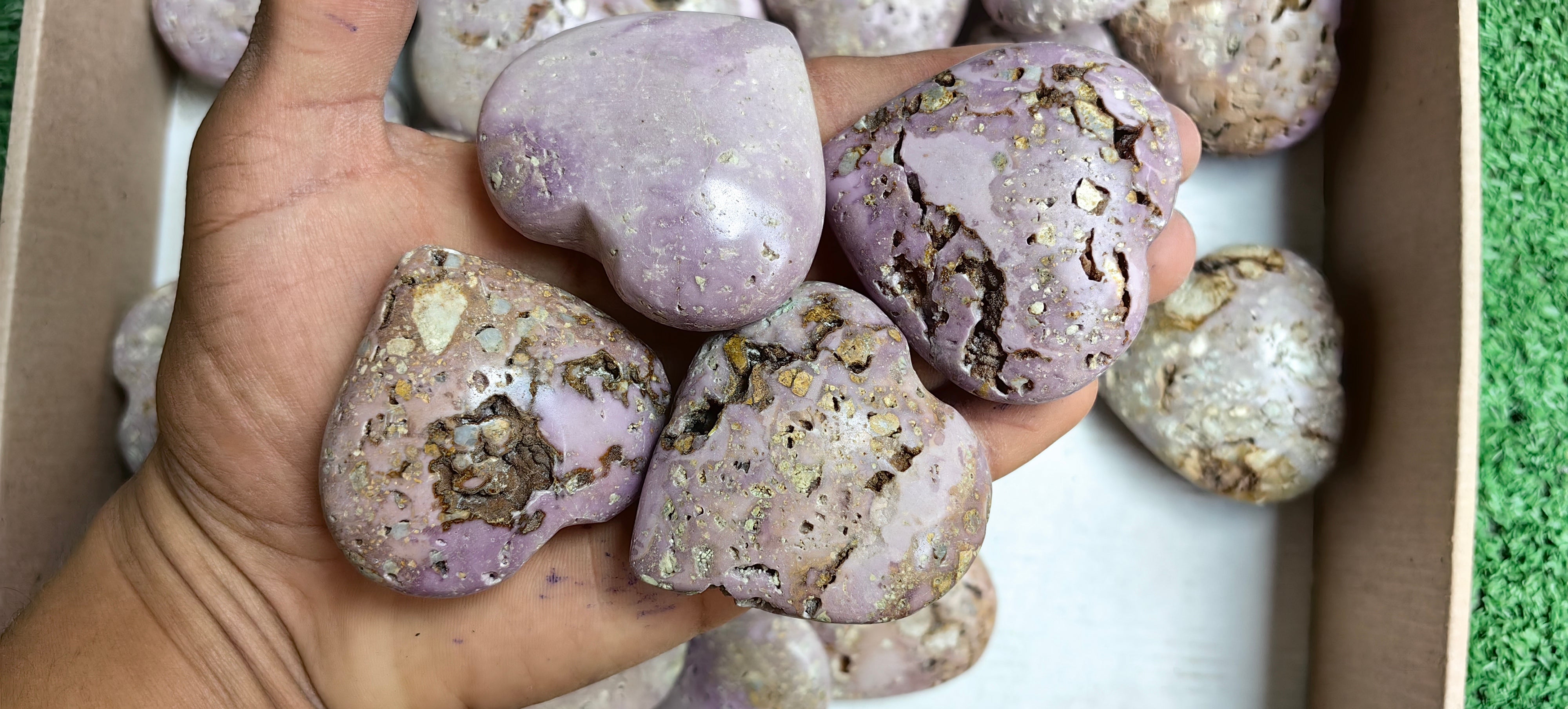 Lot 45 pcs Phosphosiderite Heart Drusy