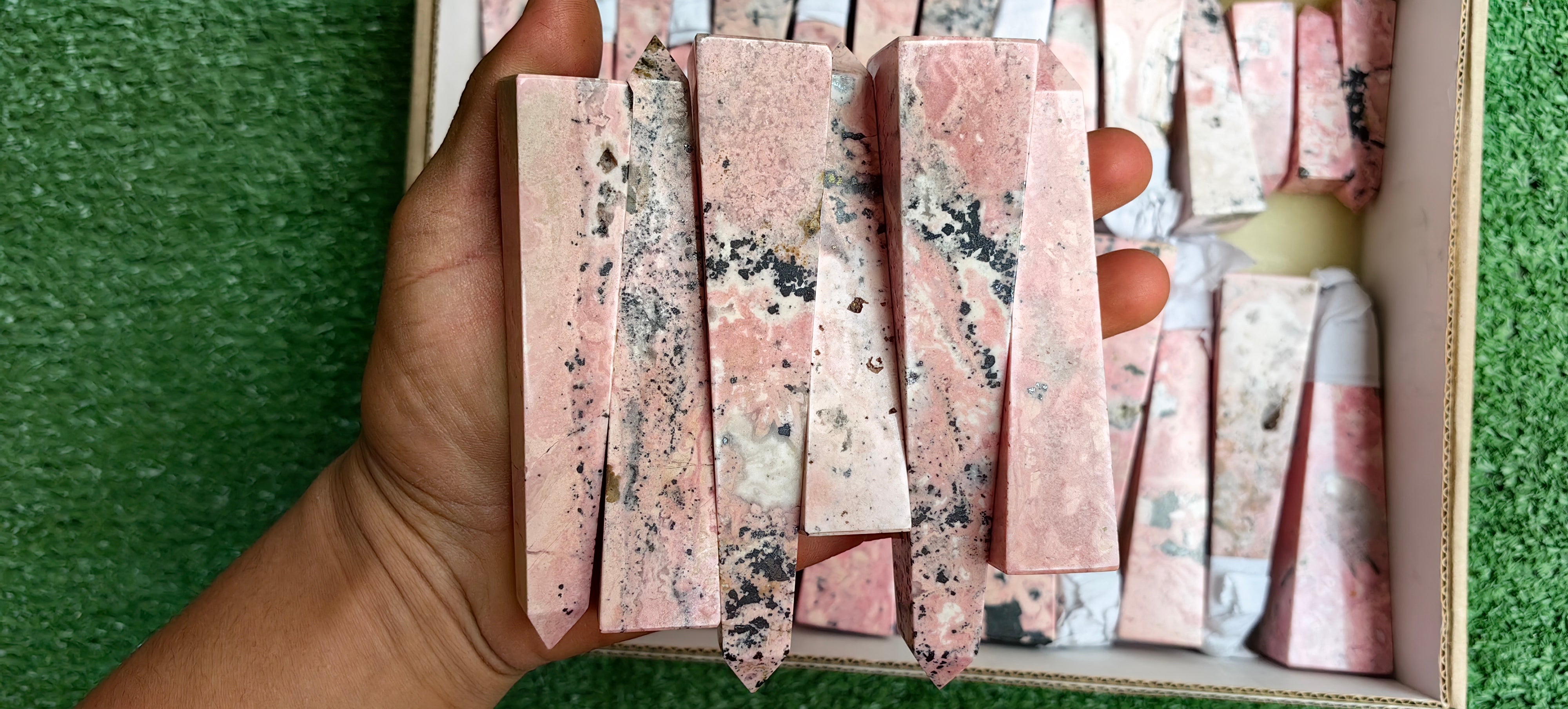 Lot 34 pcs Rhodonite Tower