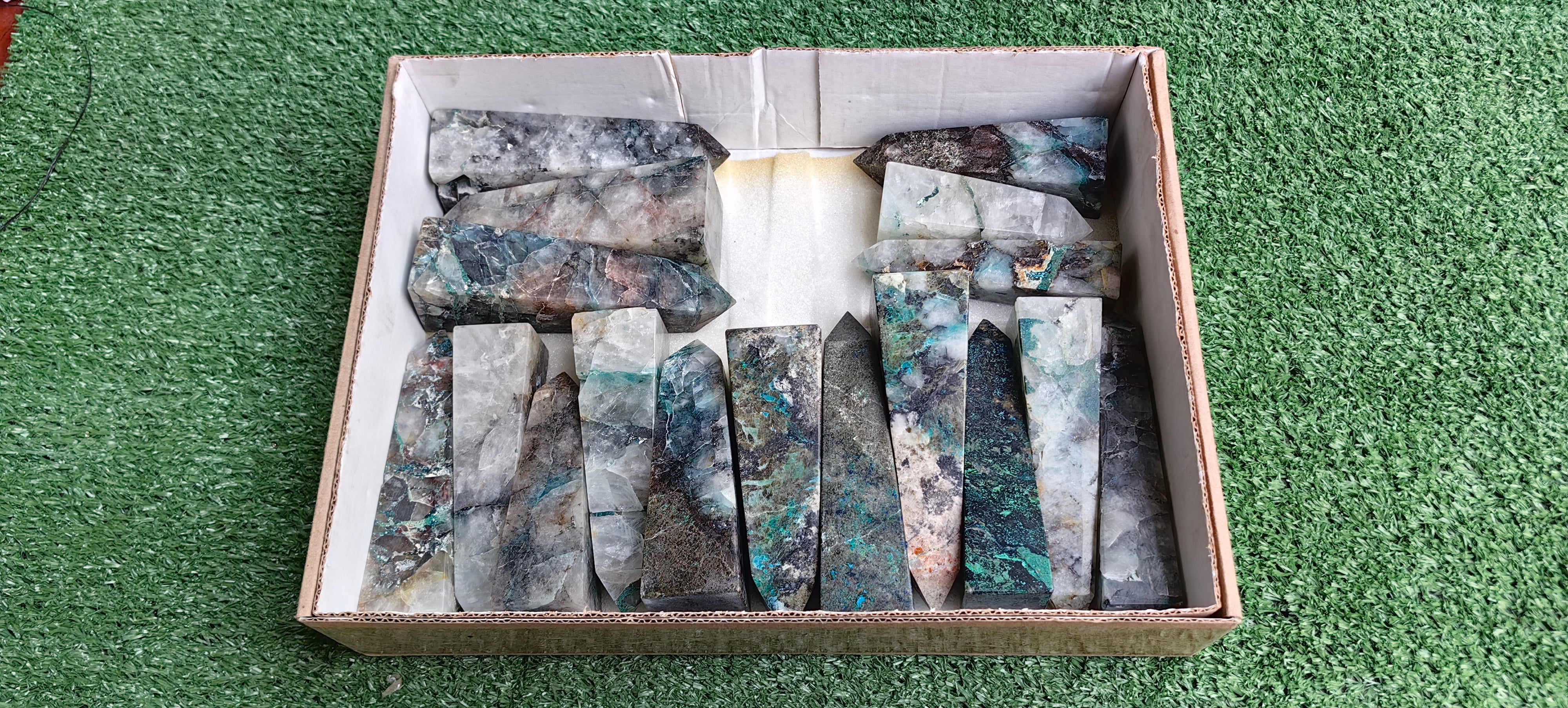 Lot 17 pcs Chrysocolla Quartz Tower
