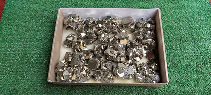 Lot 28 pcs Pyrite Triangle