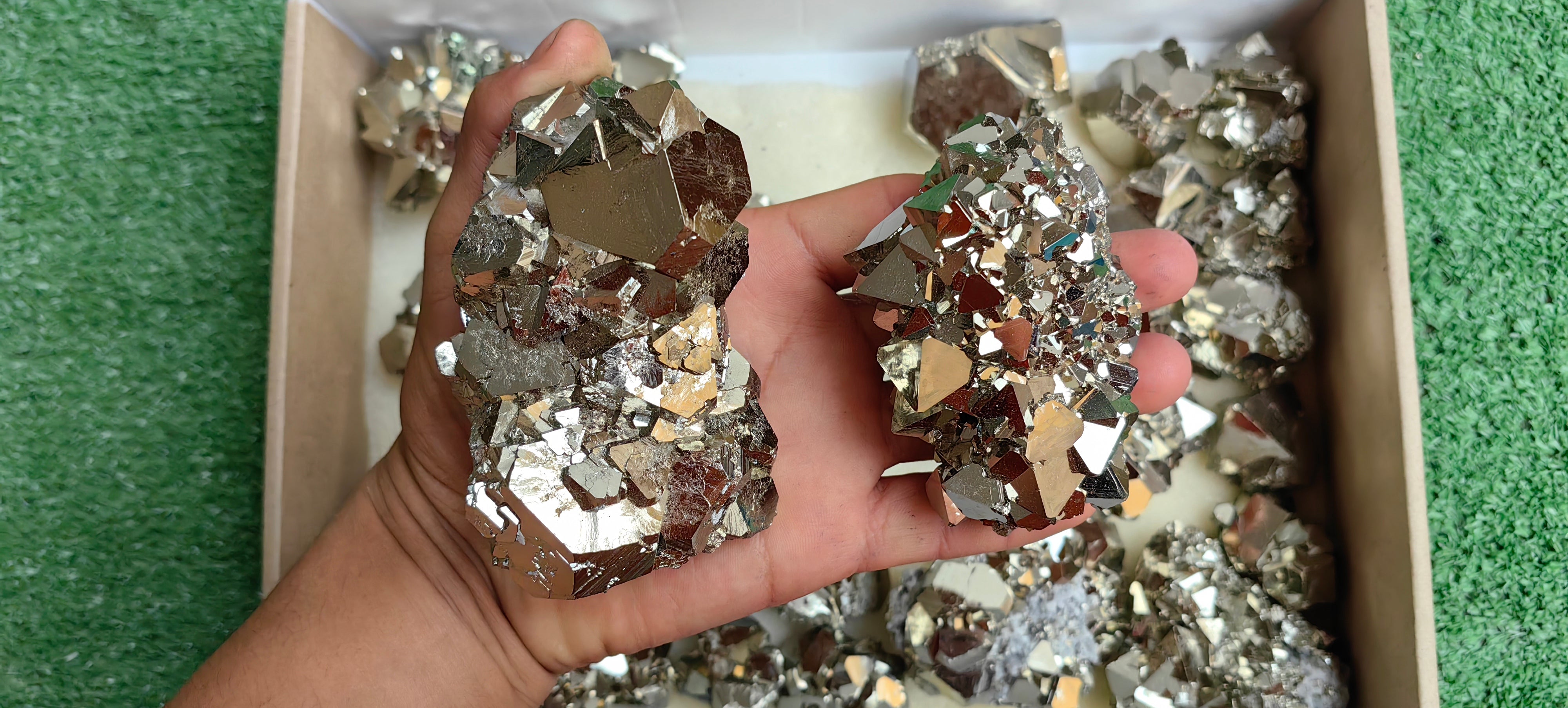 Lot 28 pcs Pyrite Triangle