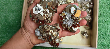 Lot 28 pcs Pyrite Triangle