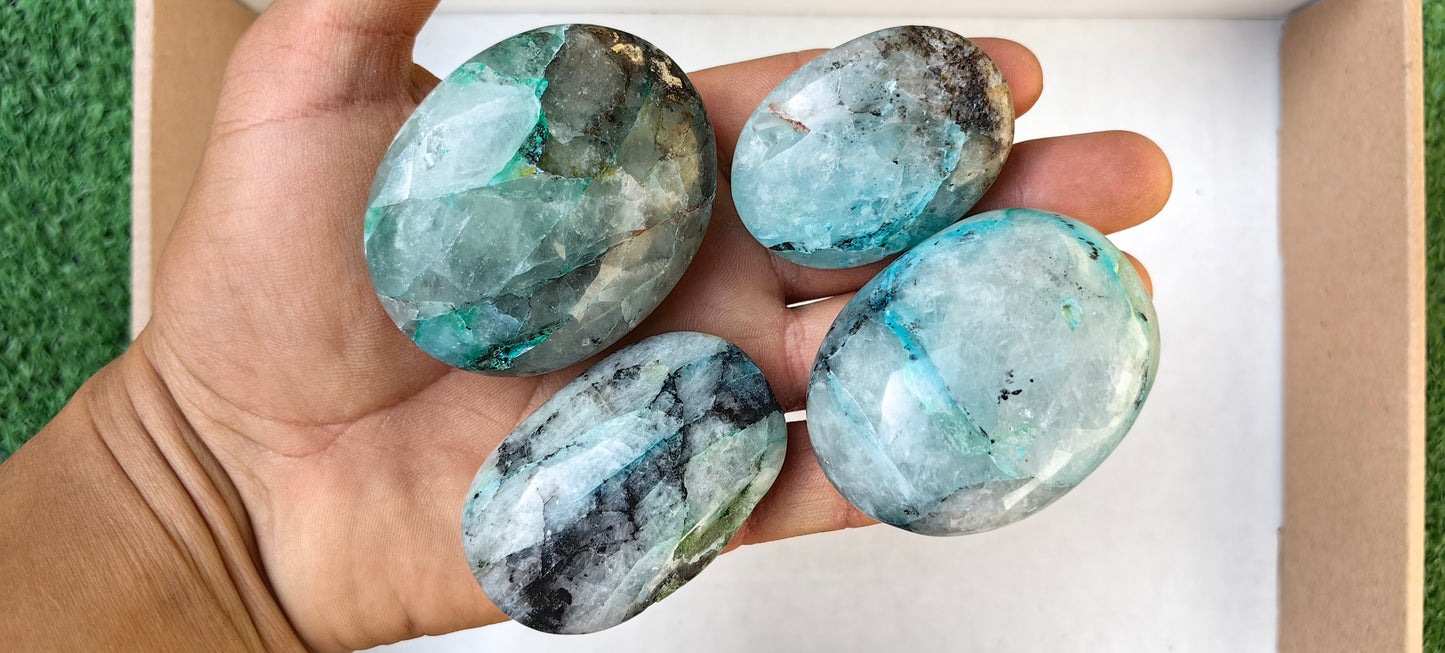 Lot 27 pc Chrysocolla Quartz Palm