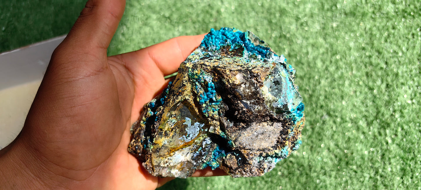 Lot 1 Chrysocolla on Quartz