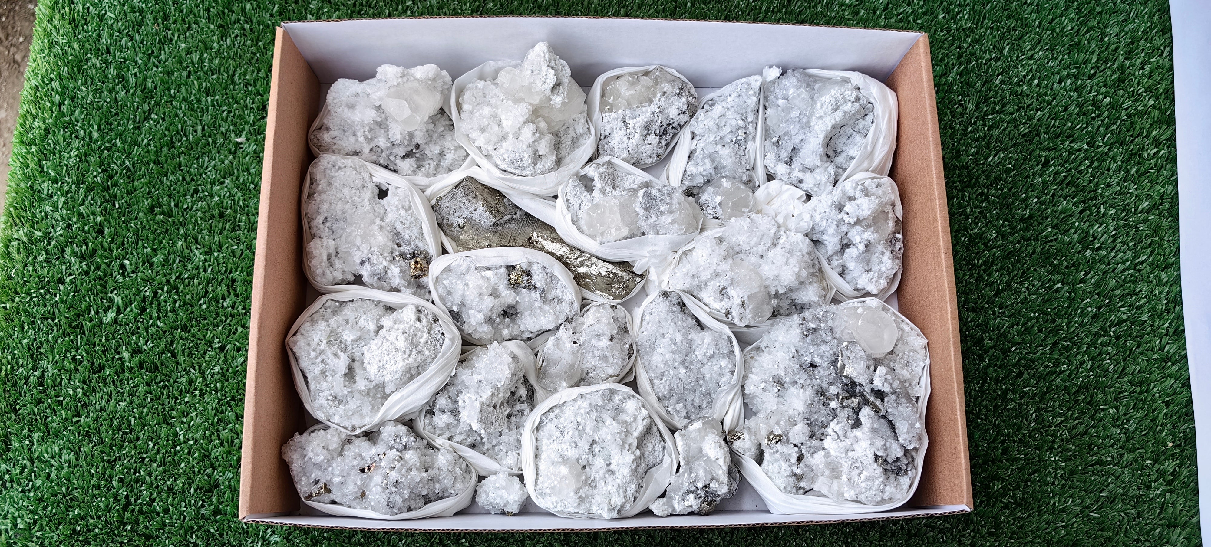 Lot 20 Pcs Pyrite with Calcite*