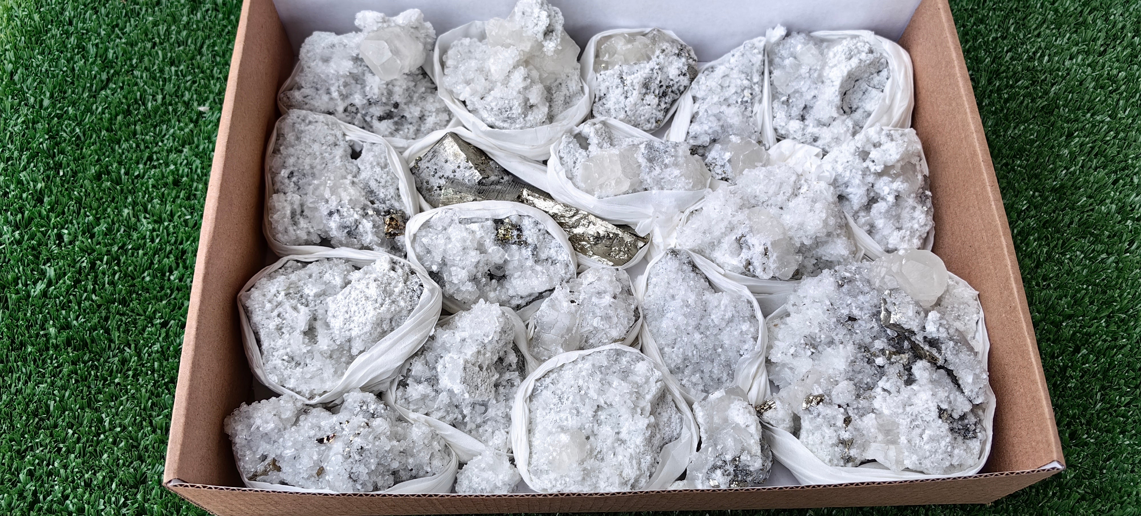 Lot 20 Pcs Pyrite with Calcite*