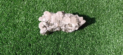 Lot 1 piece calcite fluorescent**