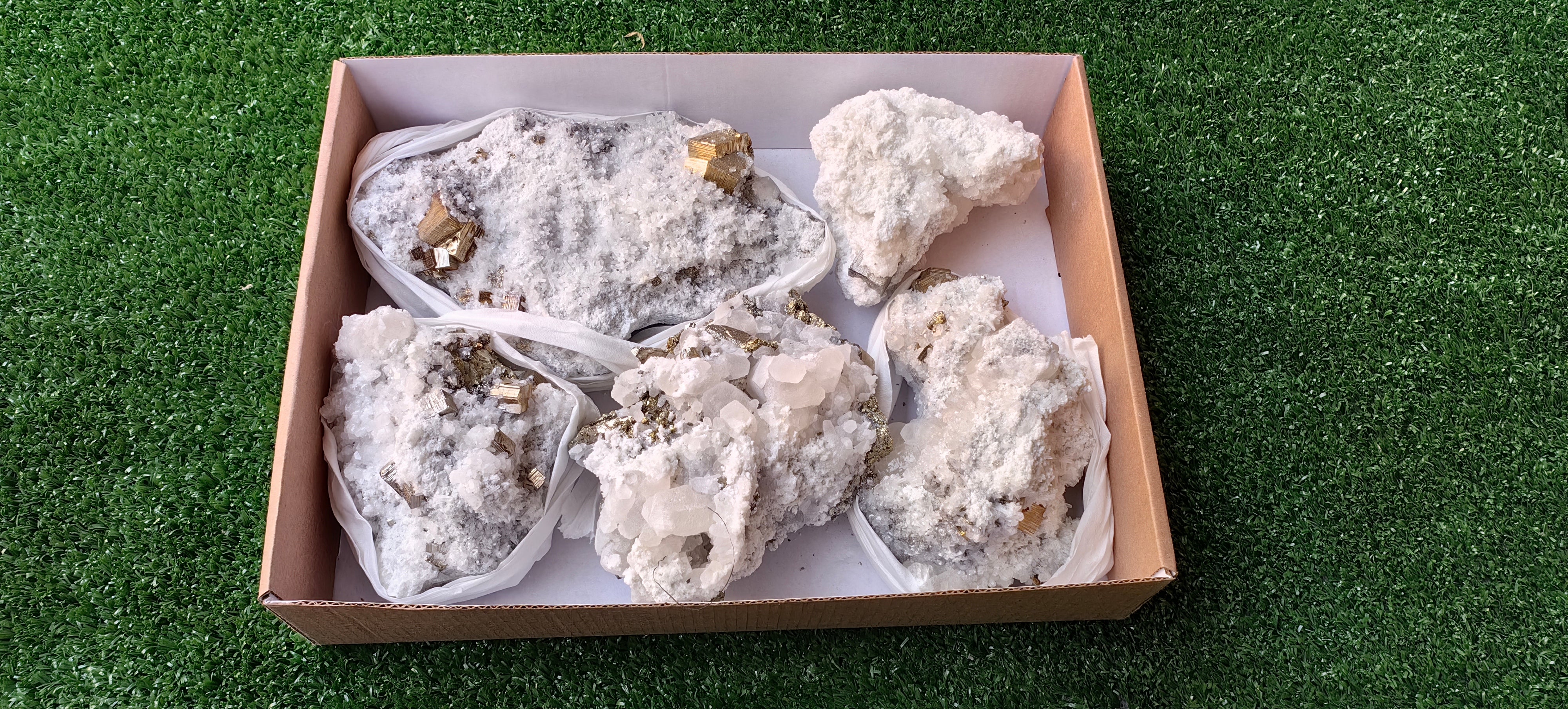 Lot 5 pieces calcite fluorescent chalcopyrite and pyrite*