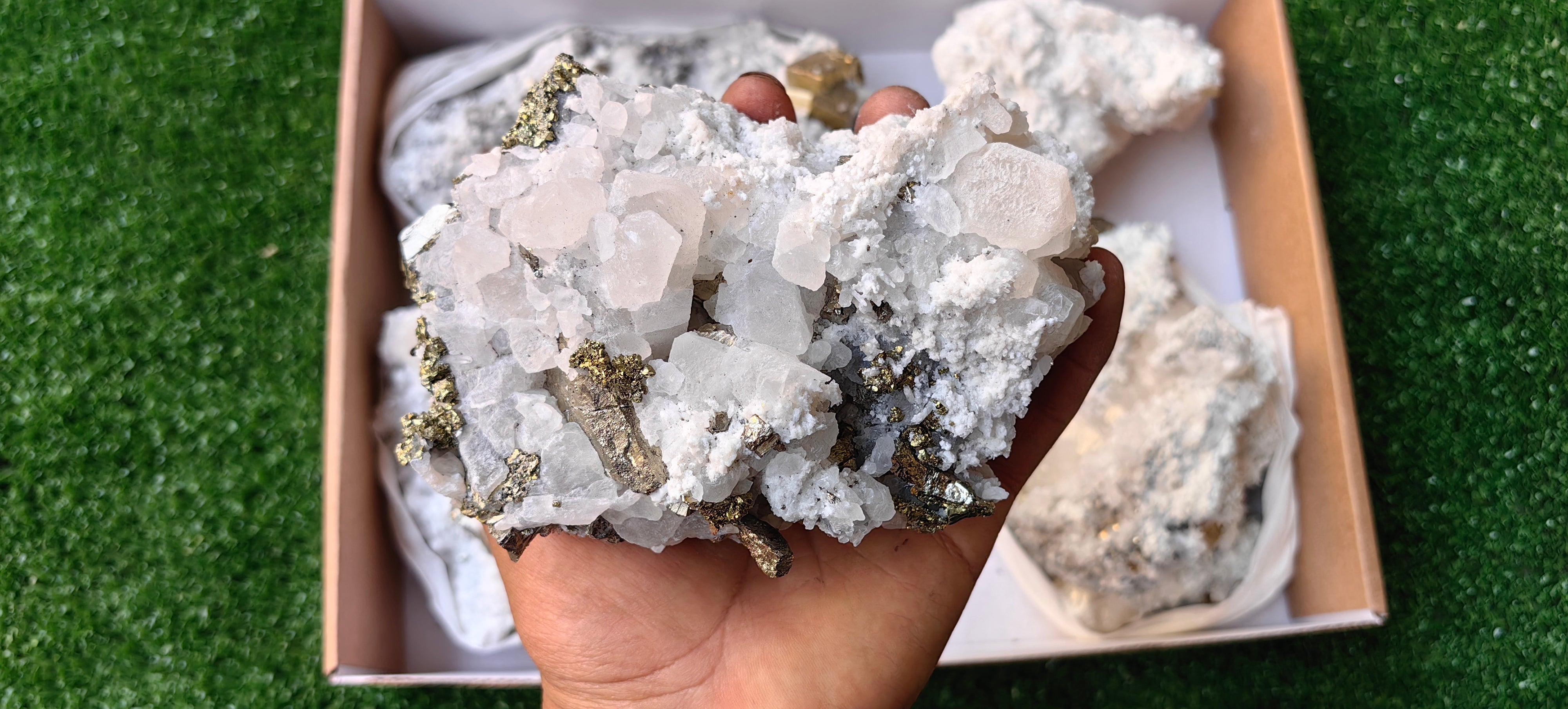 Lot 5 pieces calcite fluorescent chalcopyrite and pyrite*