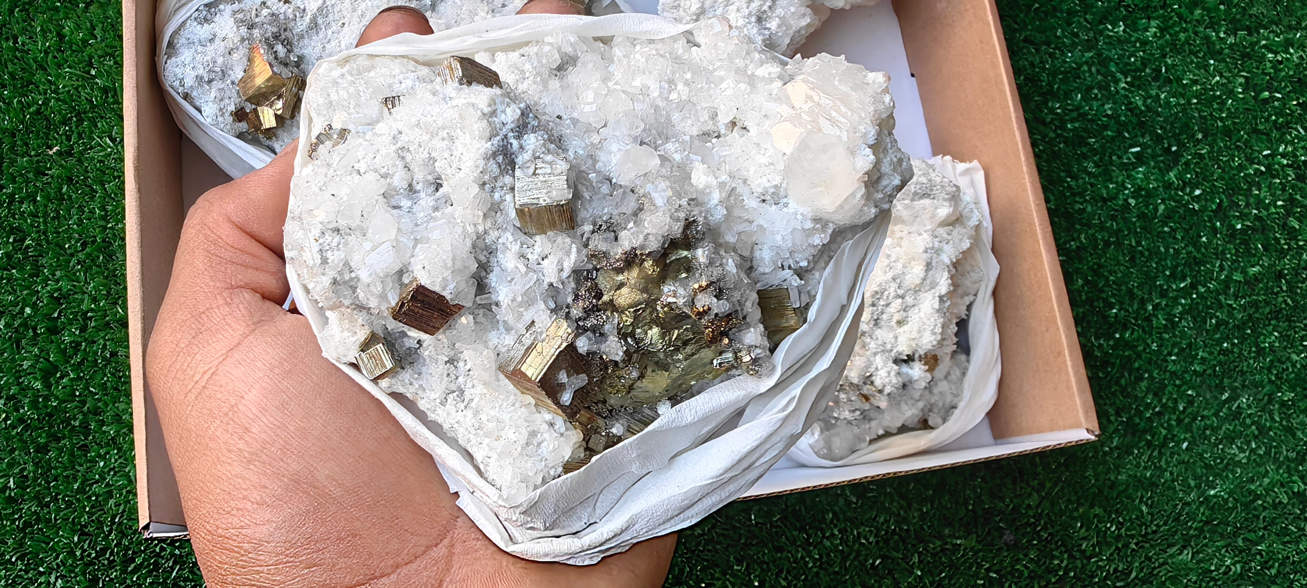 Lot 5 pieces calcite fluorescent chalcopyrite and pyrite*