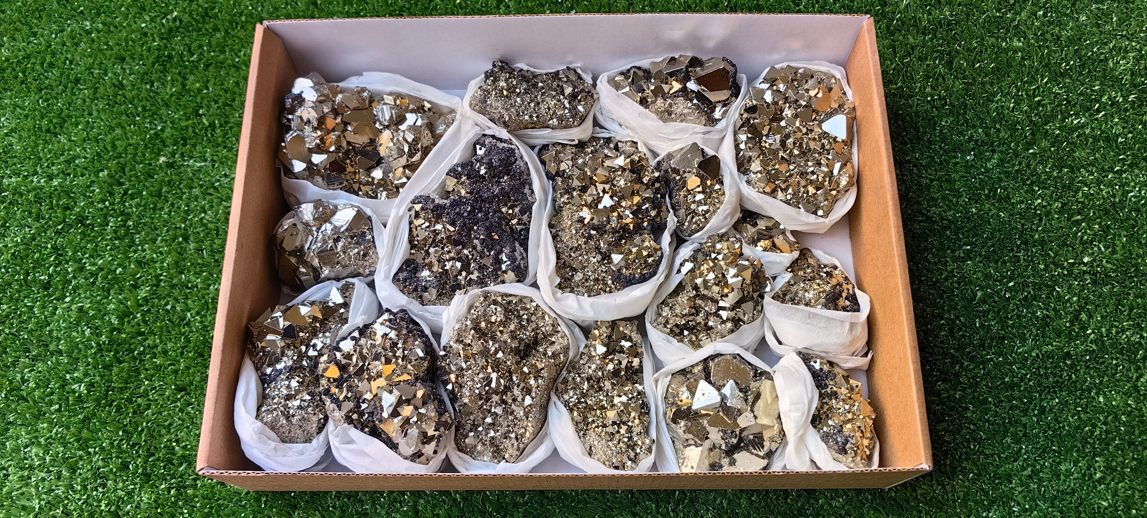 Lot 16 pieces Pyrite with Sphalerite**