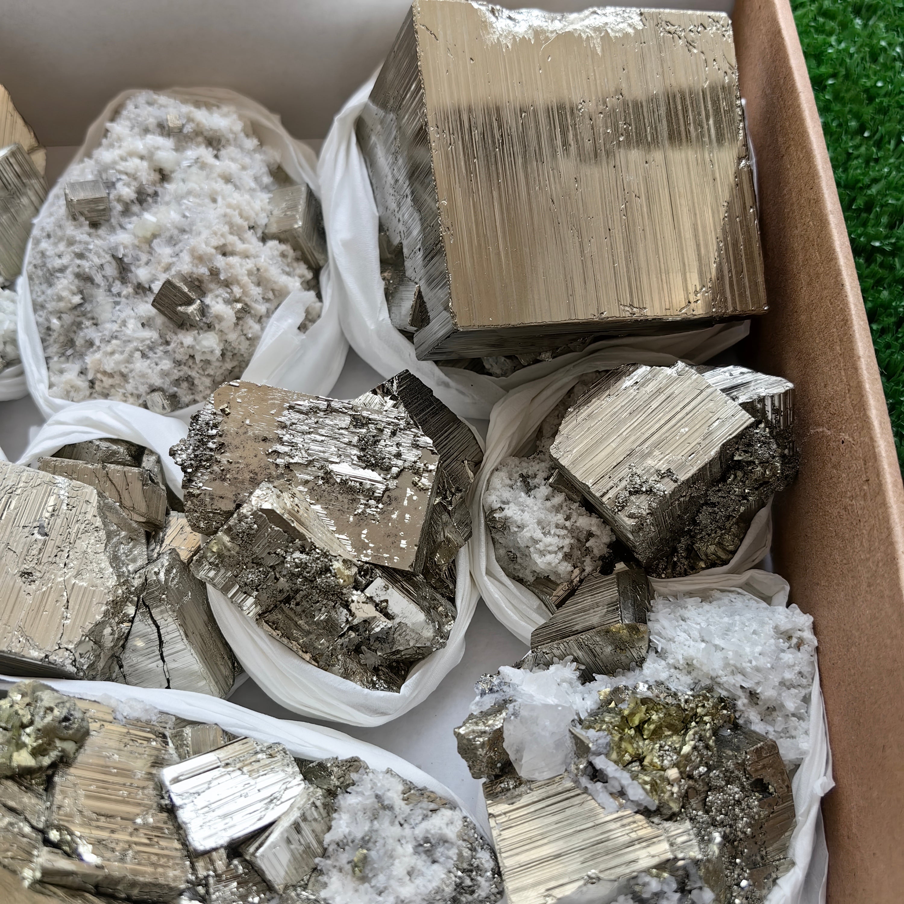 Box pyrite cubic