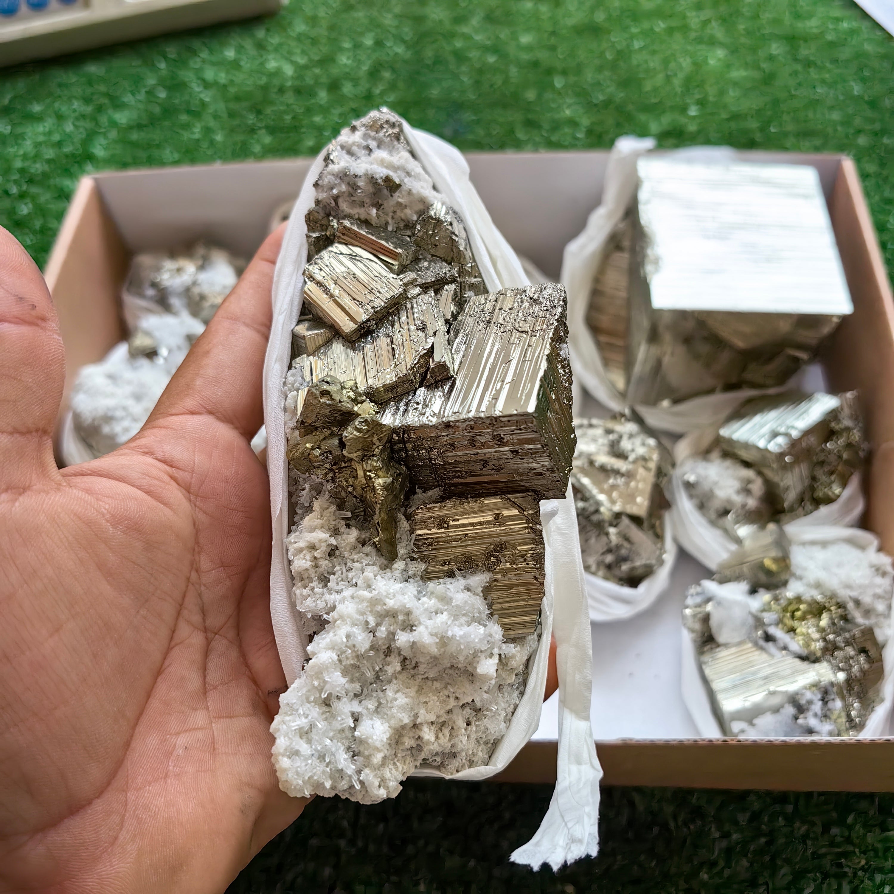 Box pyrite cubic