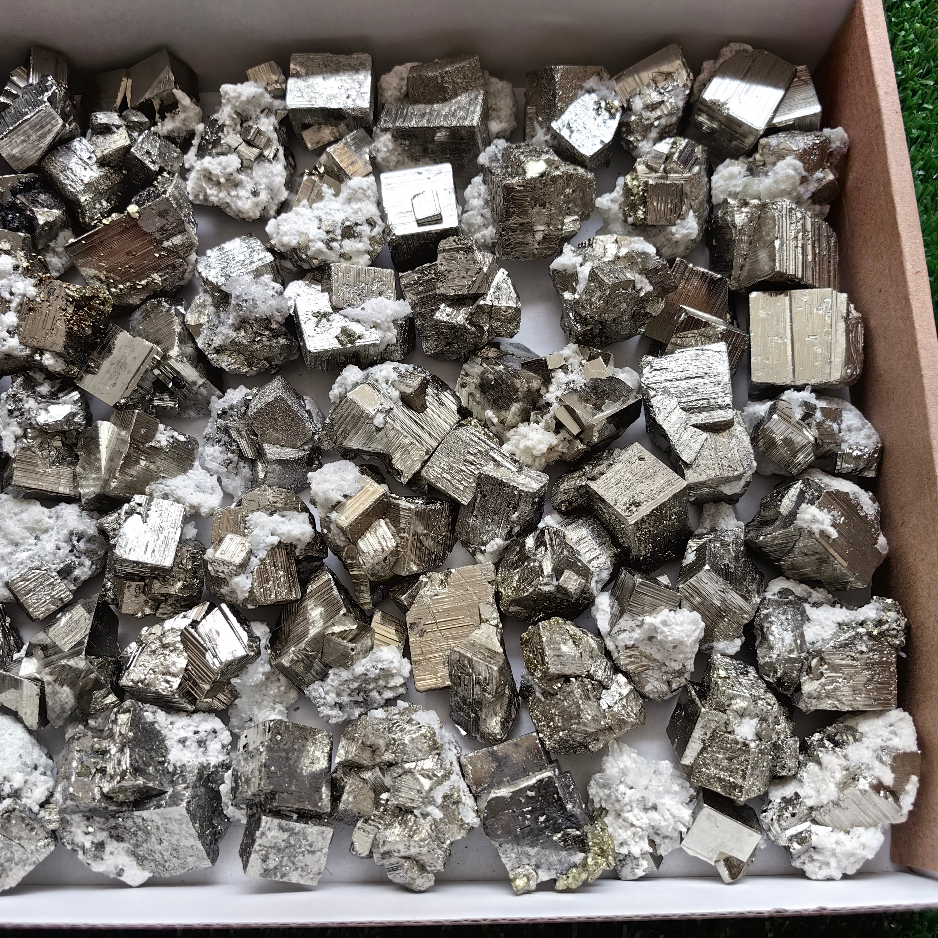 Box pyrite cubic