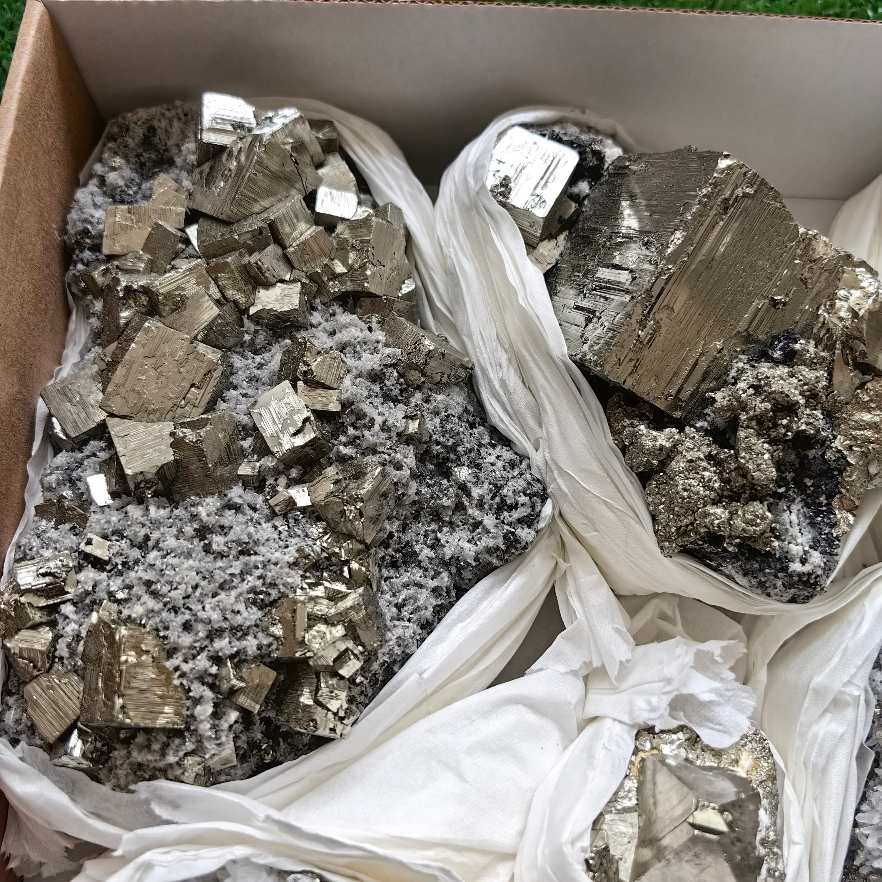 Box pyrite cubic