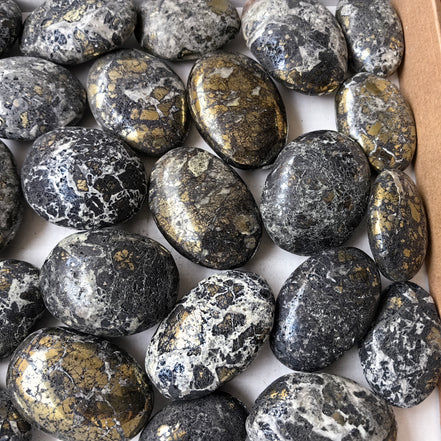 Lot 31 pcs Covellite palm*