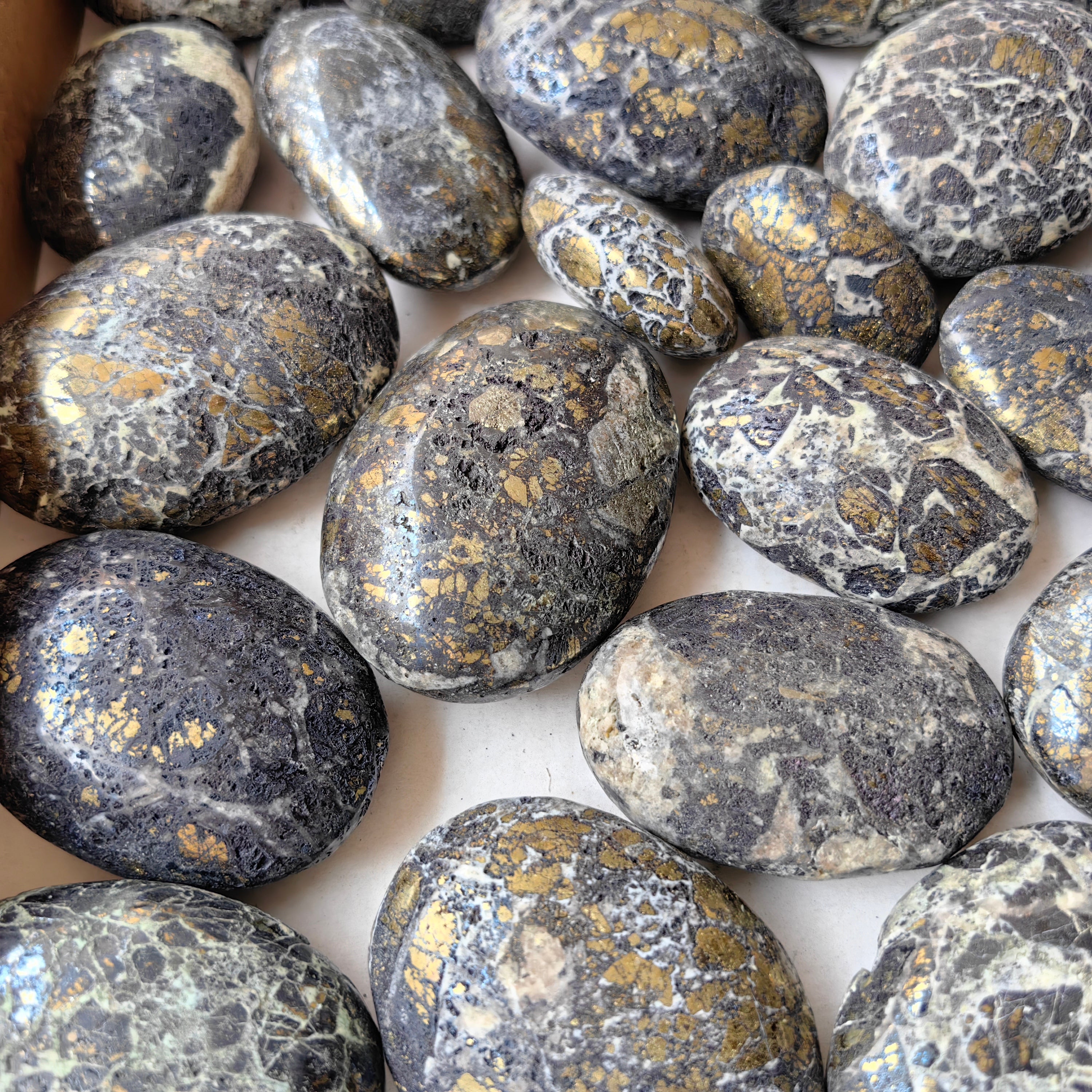 Lot 30 pcs Covellite Palms*