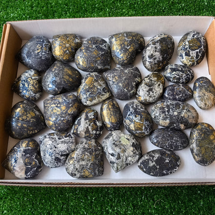 Lot 27 pcs Covellite Palms/ Heart*