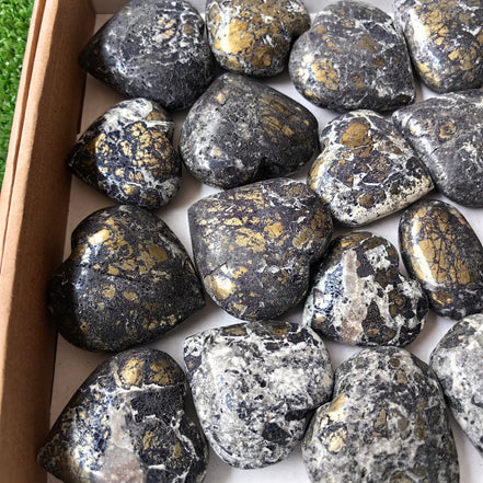Lot 27 pcs Covellite Palms/ Heart*