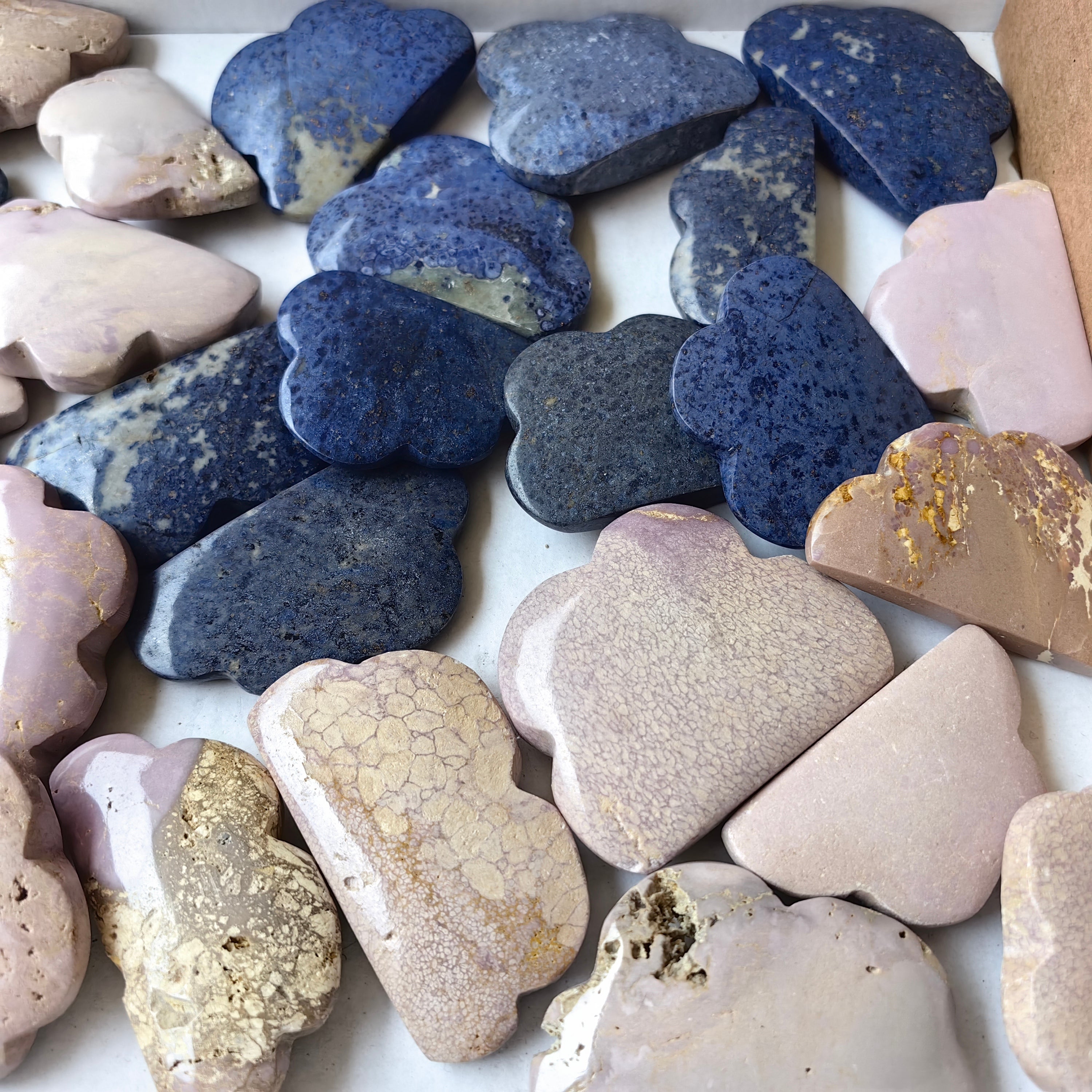 Lot 17 pcs Dumortierite/phosphosiderite cloud*