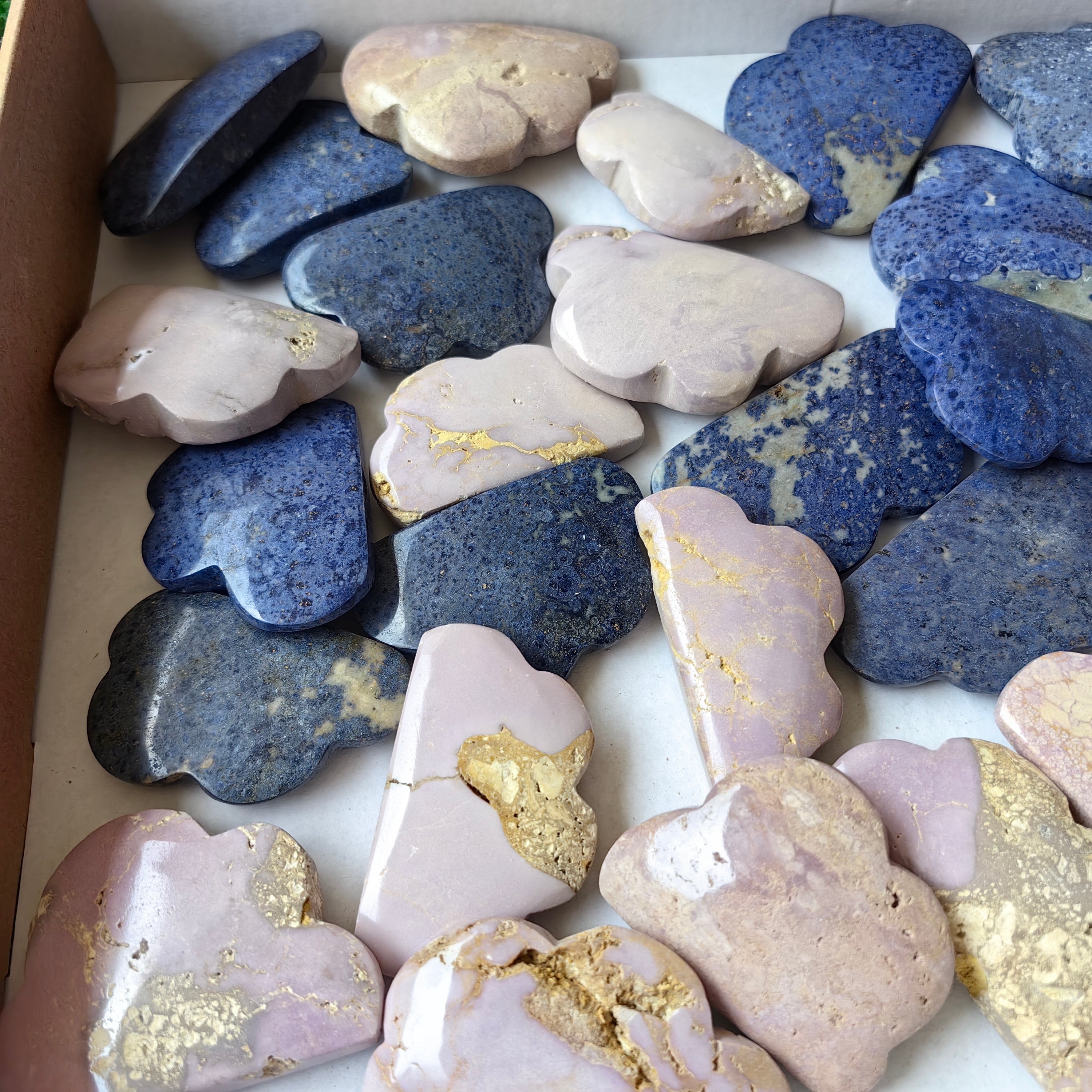 Lot 17 pcs Dumortierite/phosphosiderite cloud*