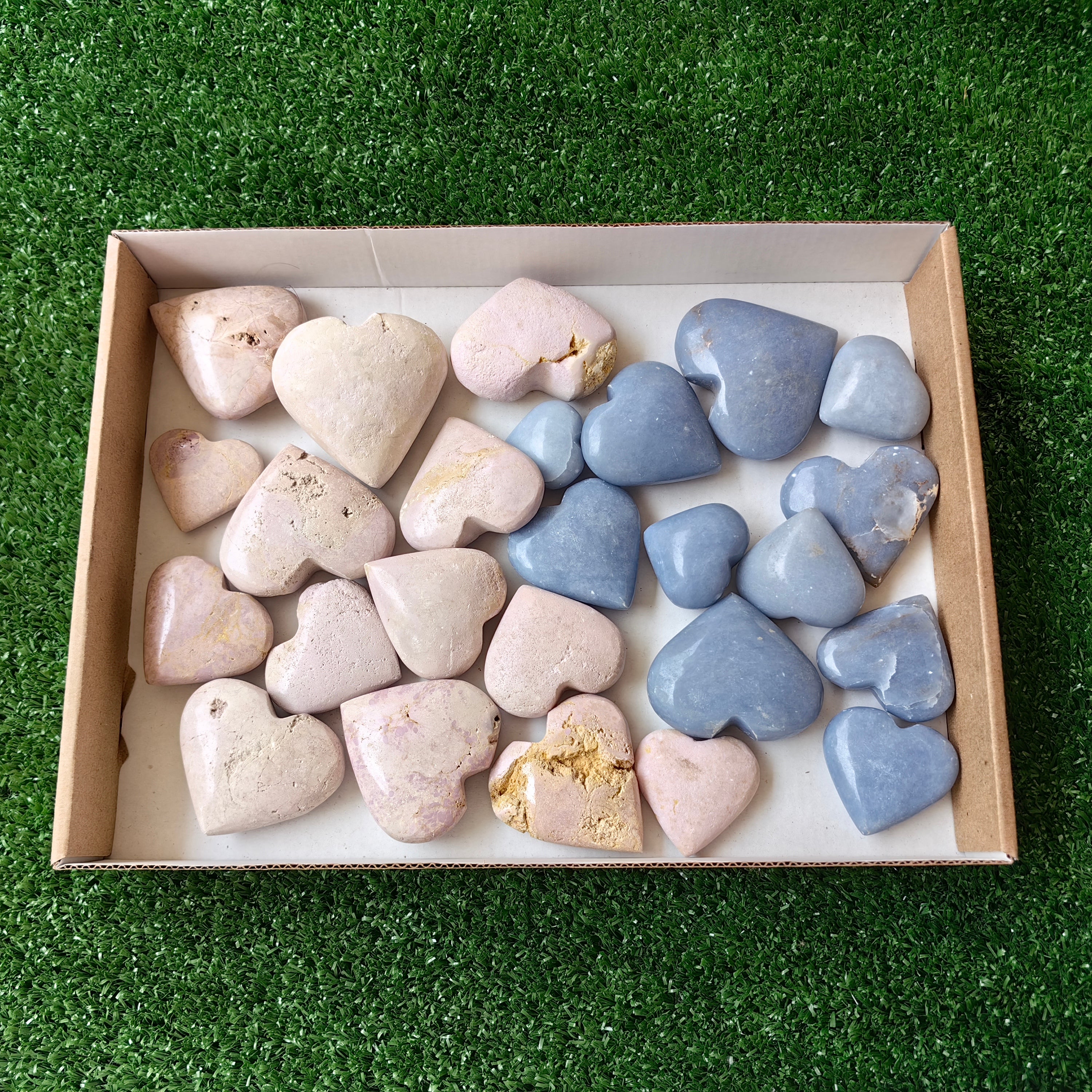 Lot 25 pcs Phosphosiderite / Angelite Heart*
