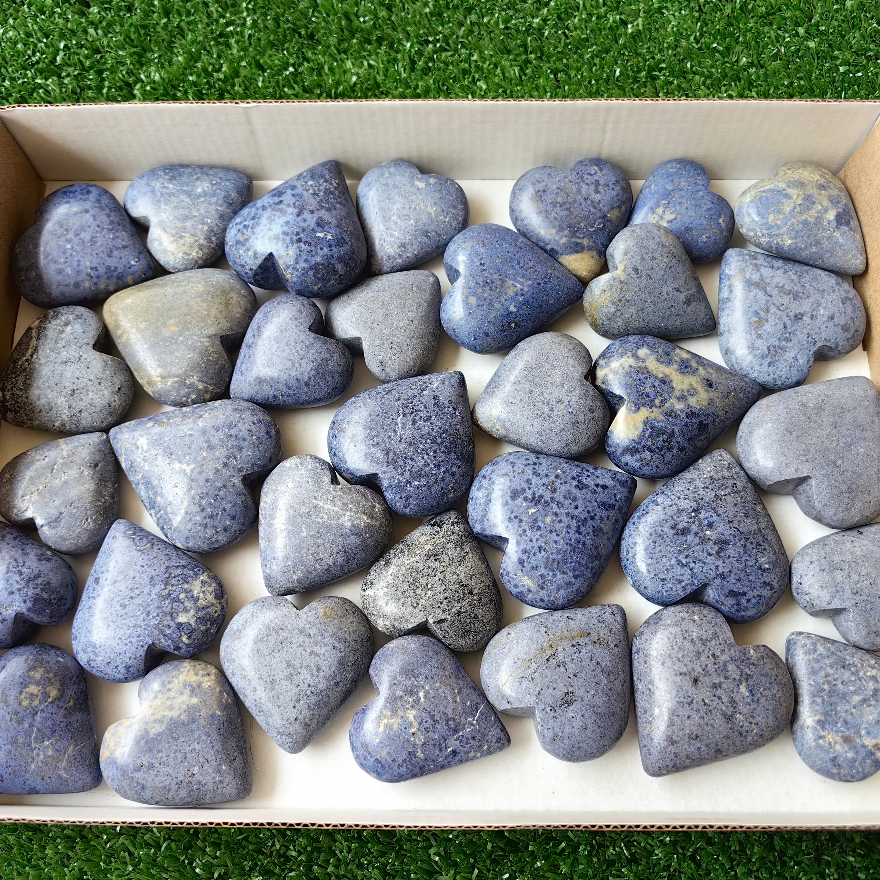 Lot 34 pcs Dumortierite Heart*