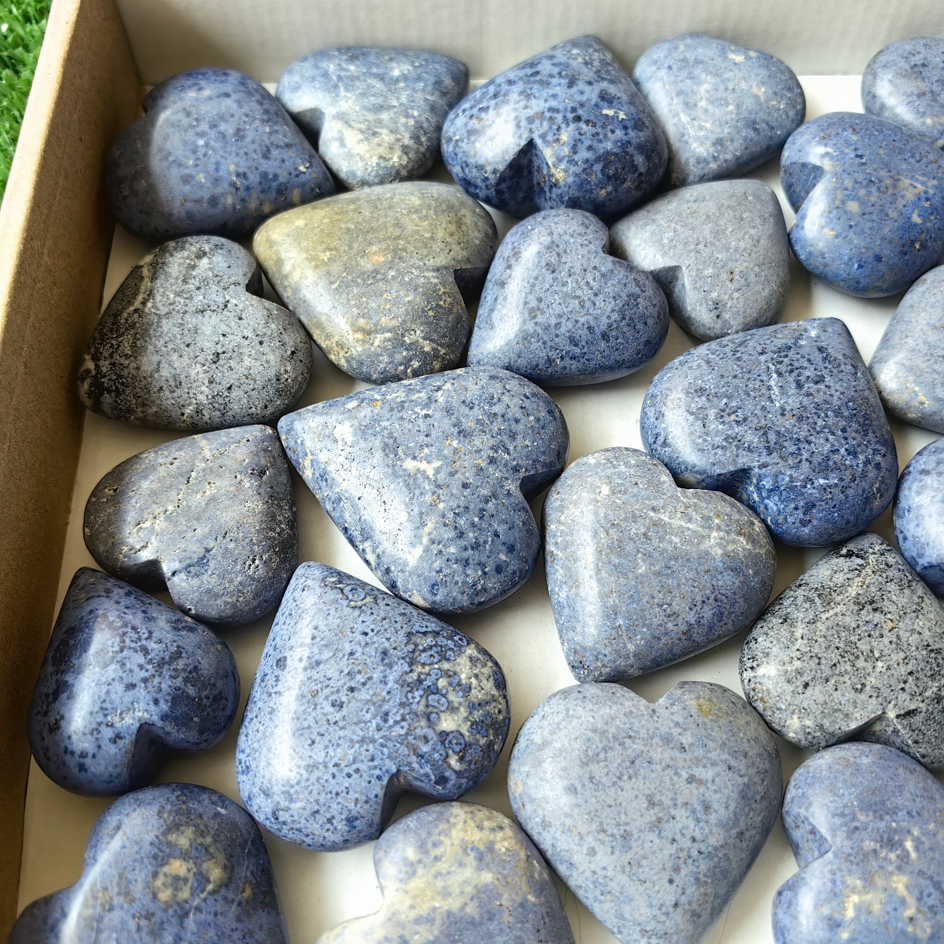 Lot 34 pcs Dumortierite Heart*