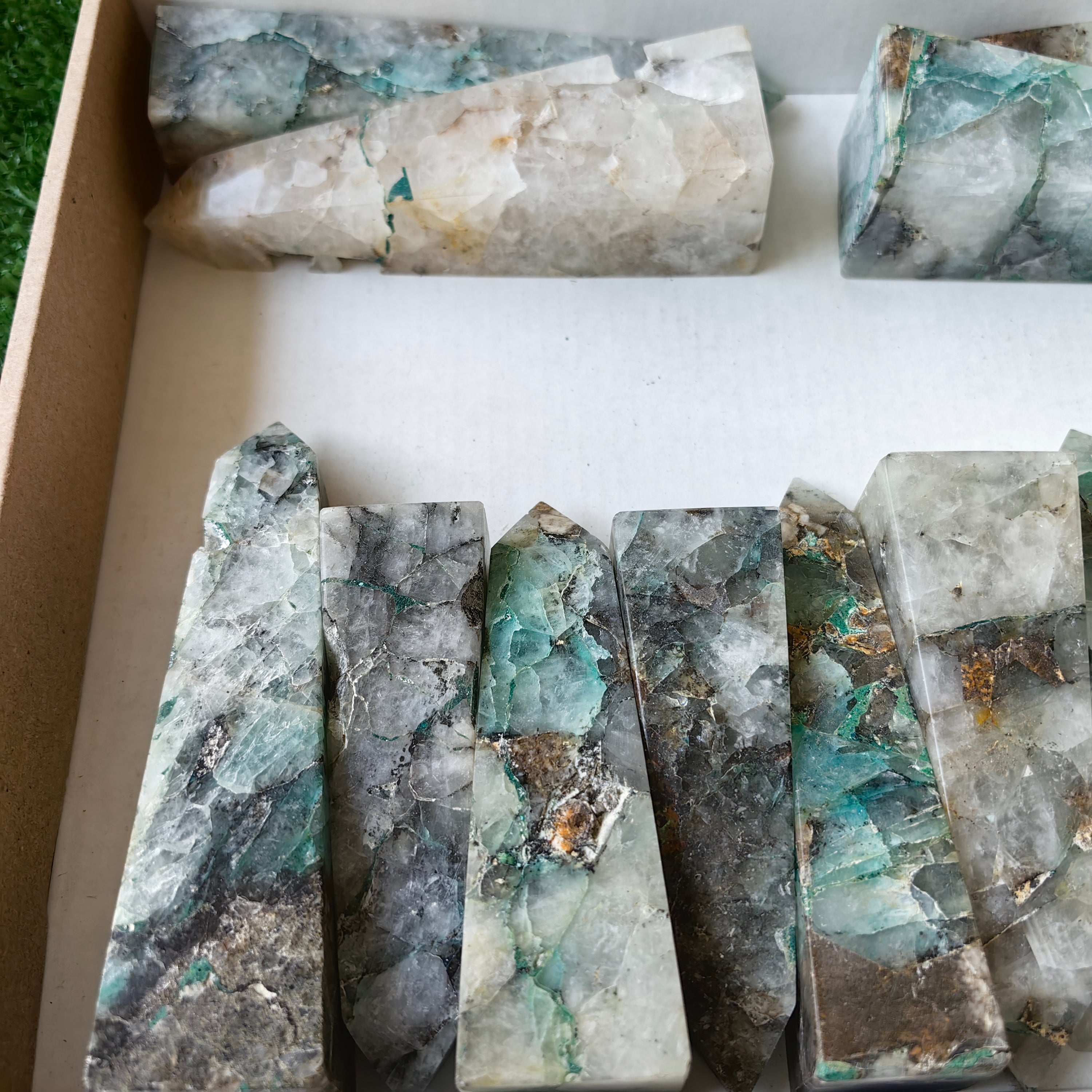 Lot 14 pcs Chysoquartz Tower*