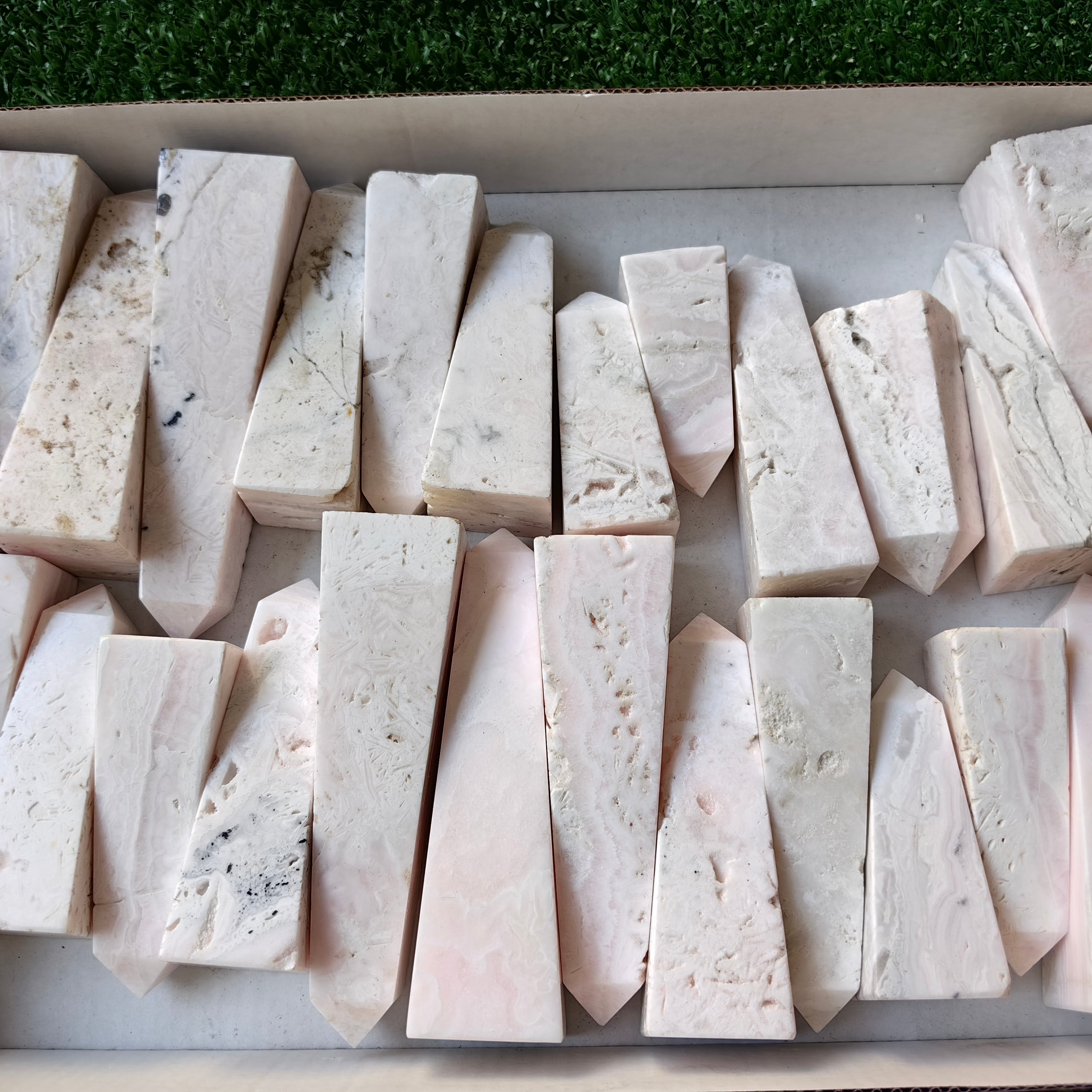 Lot 24 pcs Mangano Calcite Tower*