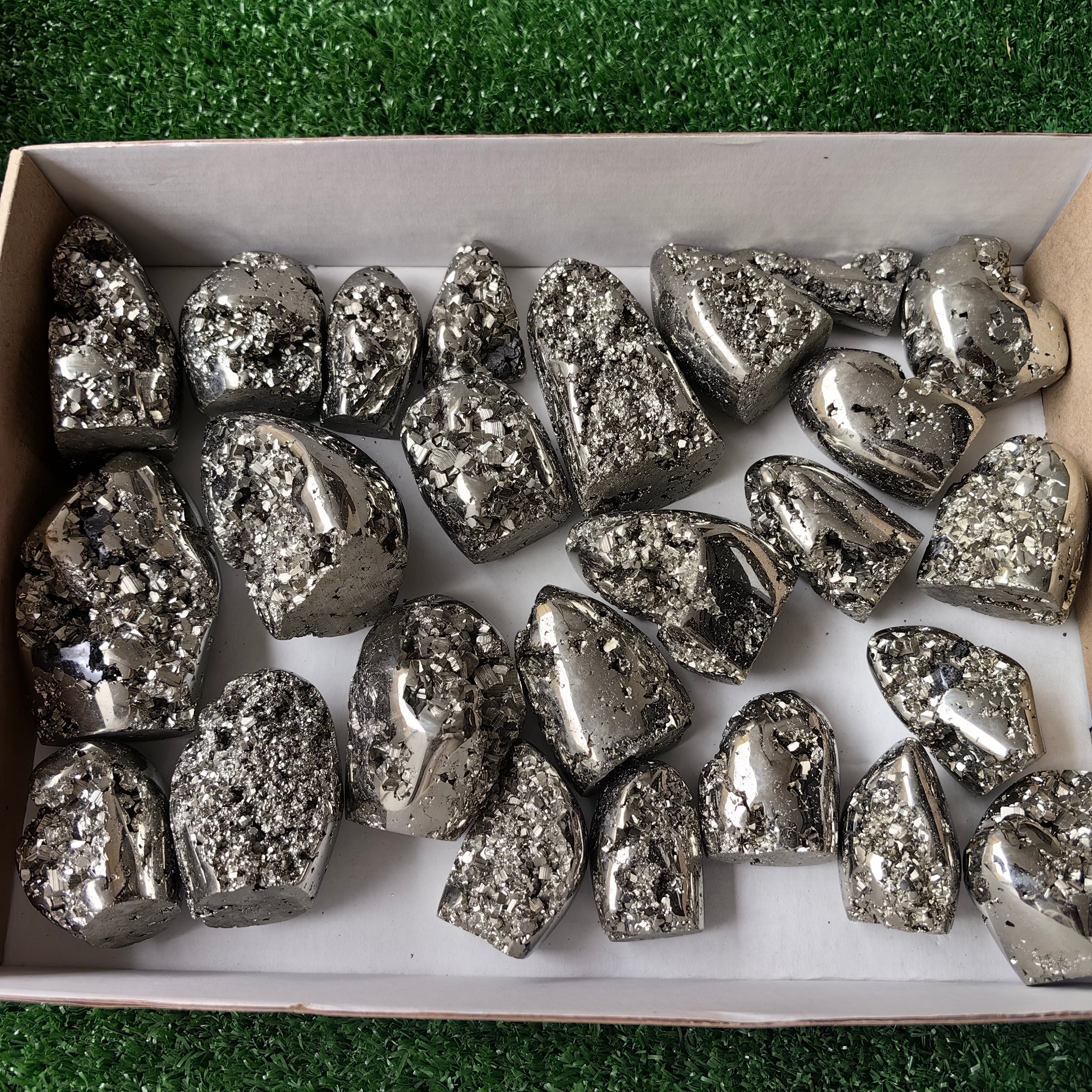 Lot 25 pcs Pyrite Free Form*