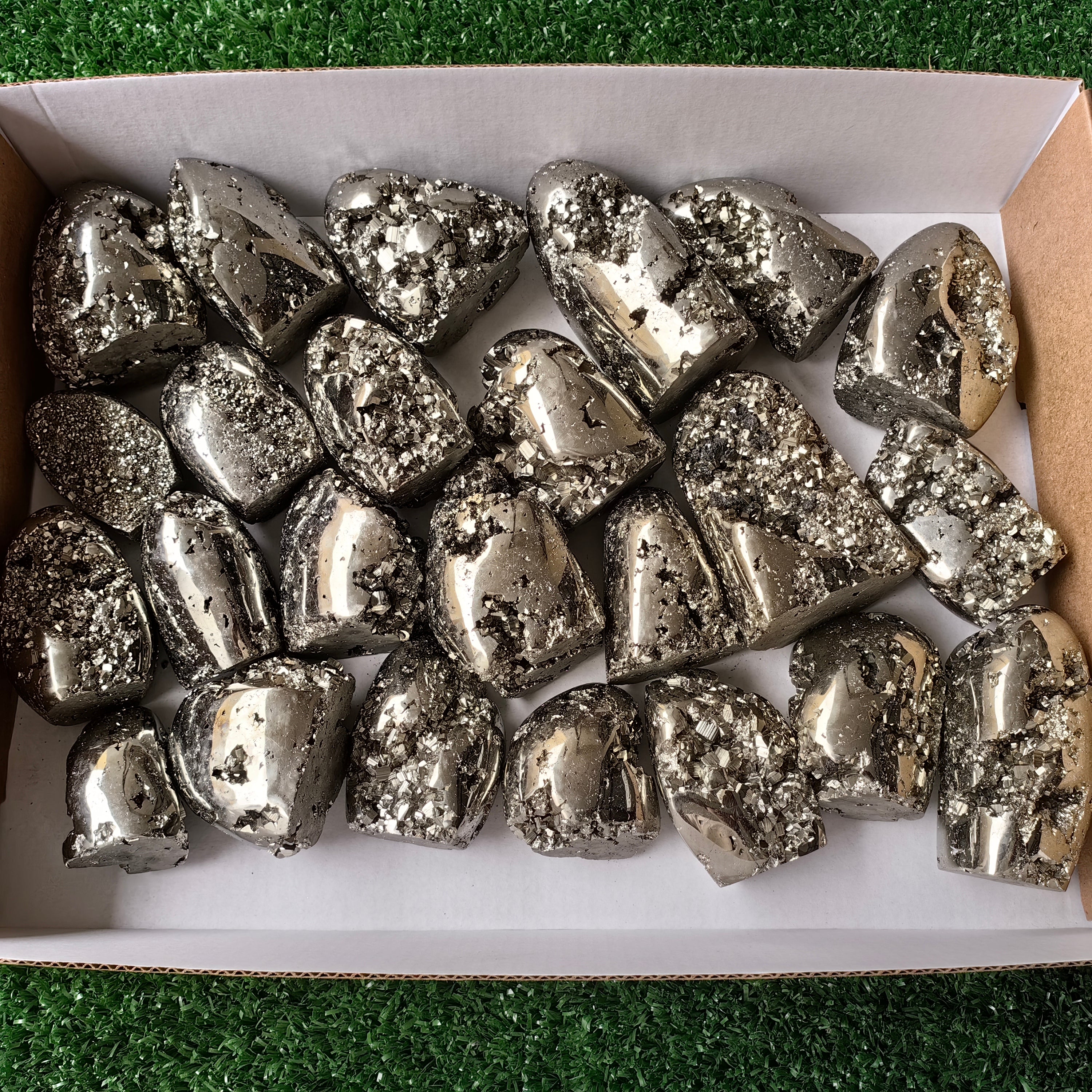 Lot 24 pcs Free Form*
