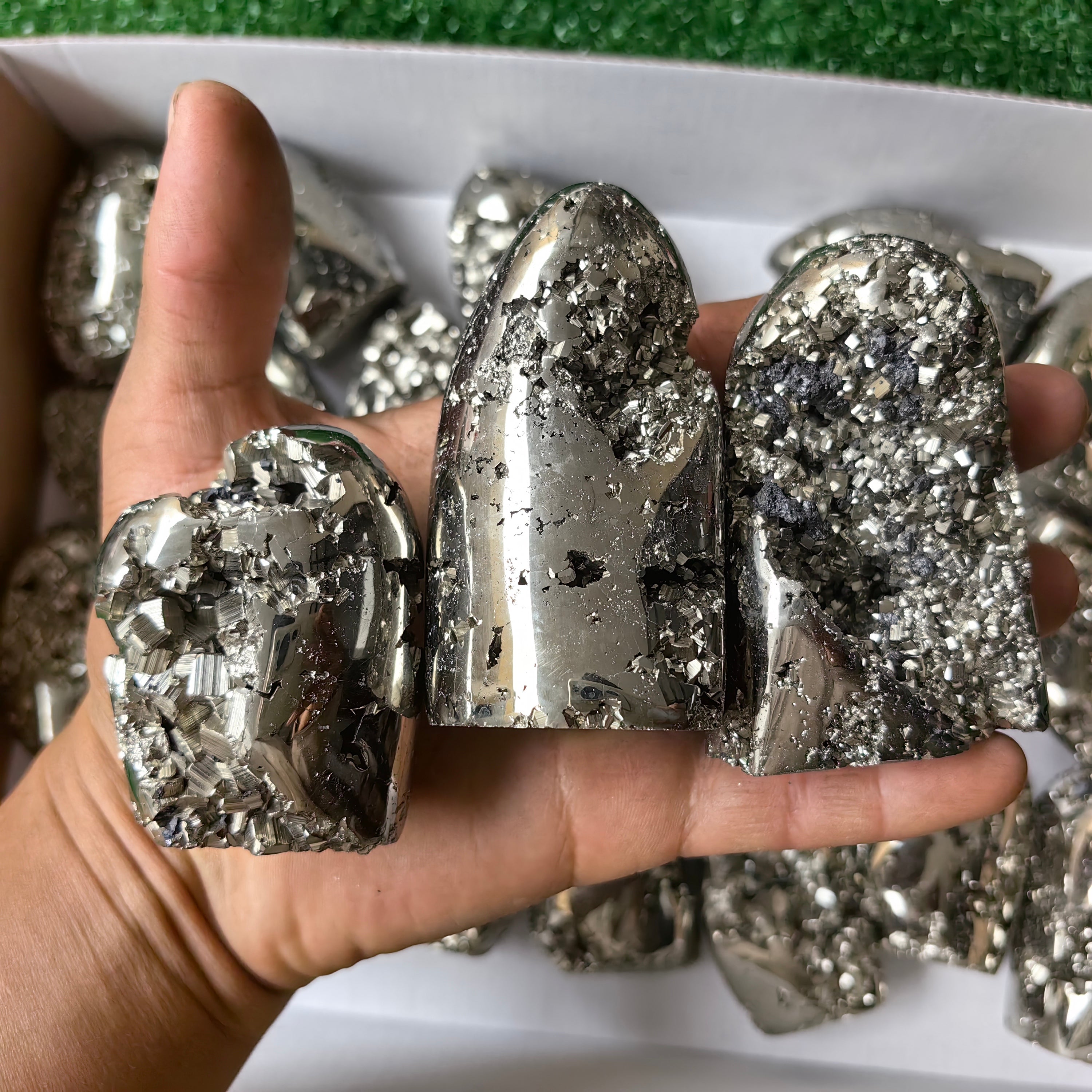 Lot 24 pcs Free Form*
