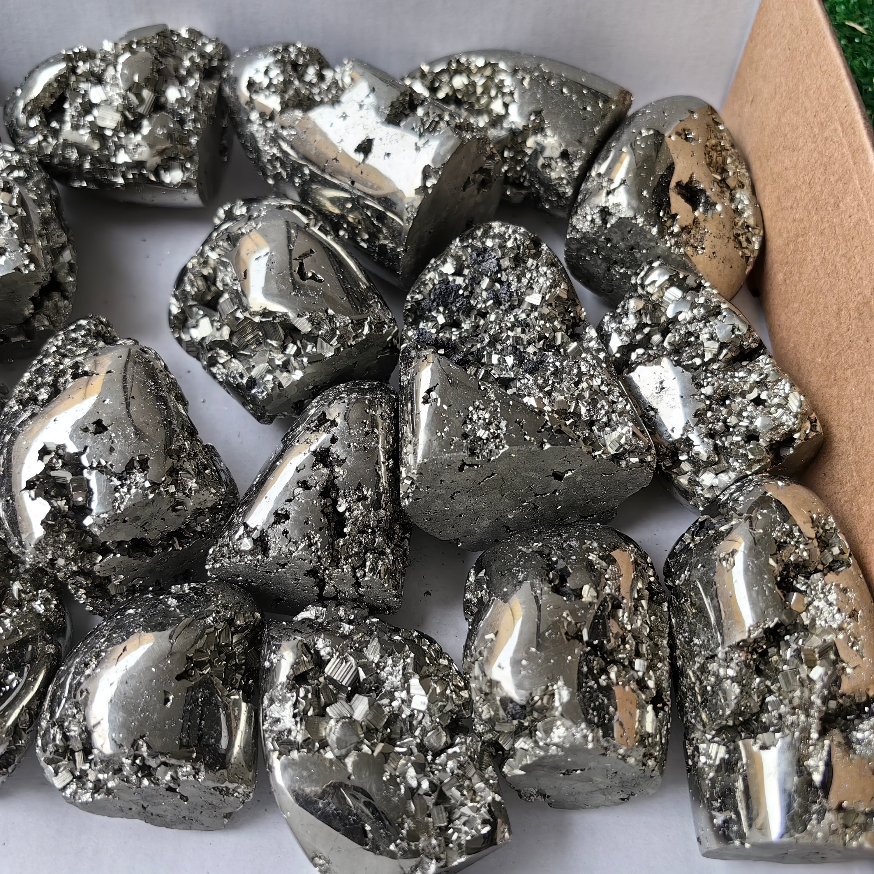 Lot 24 pcs Free Form*