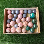 Lot 31 pcs Mixed Stones Sphere*