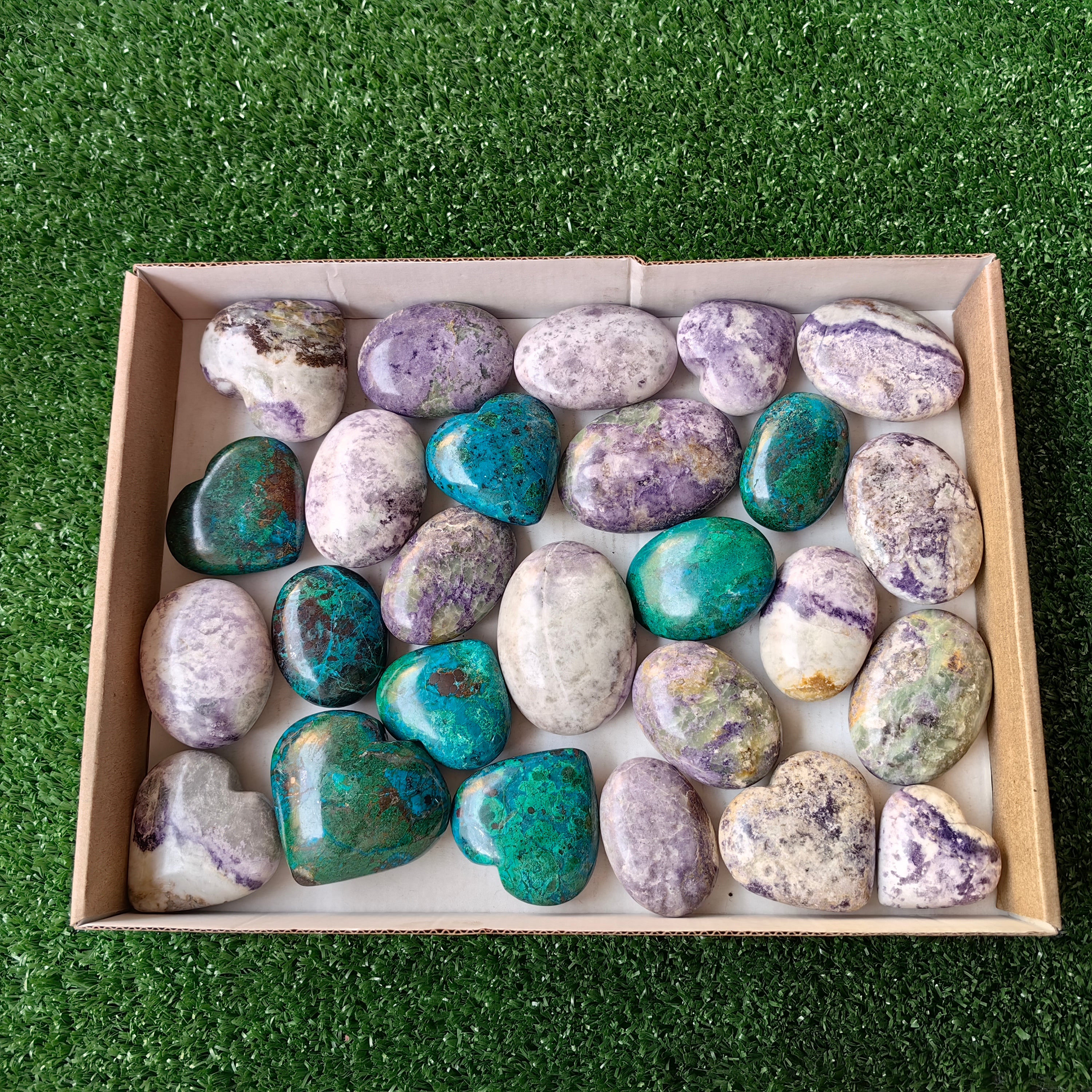 Lot 26 pcs Bolivianite / Chrysocolla Palm, heart