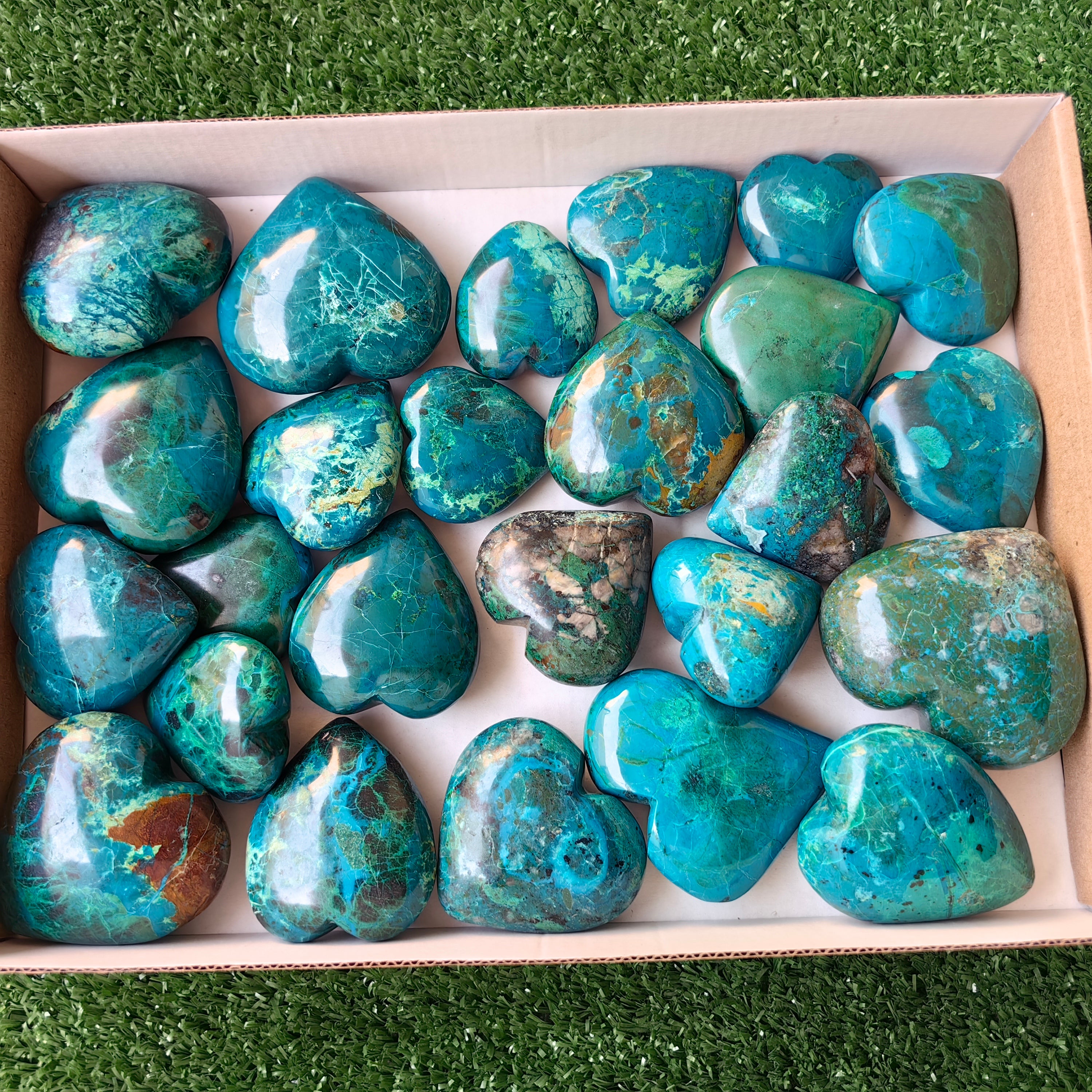 Lot 25 pcs Chrysocolla Heart