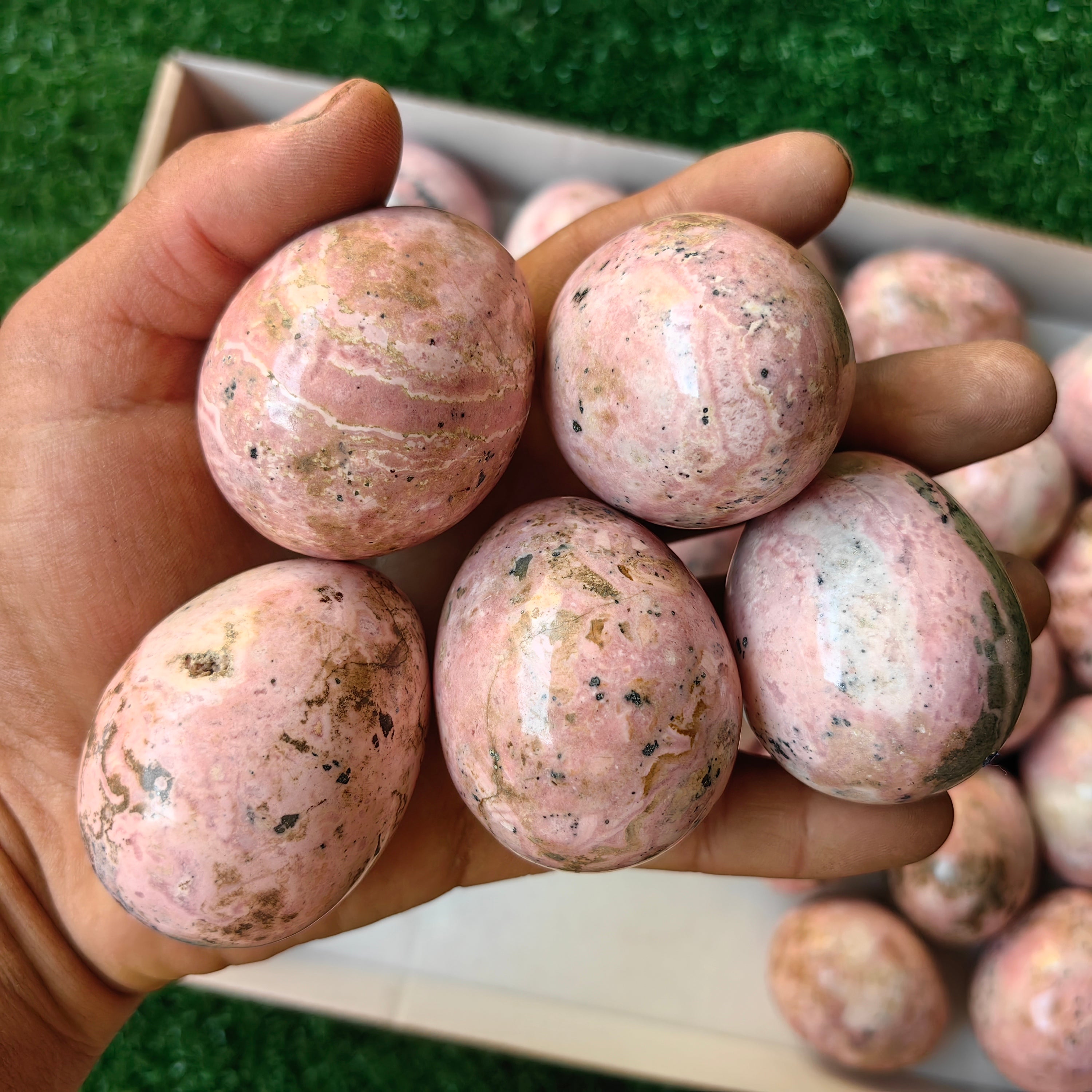 Lot 32 pcs Rhodonite Egg