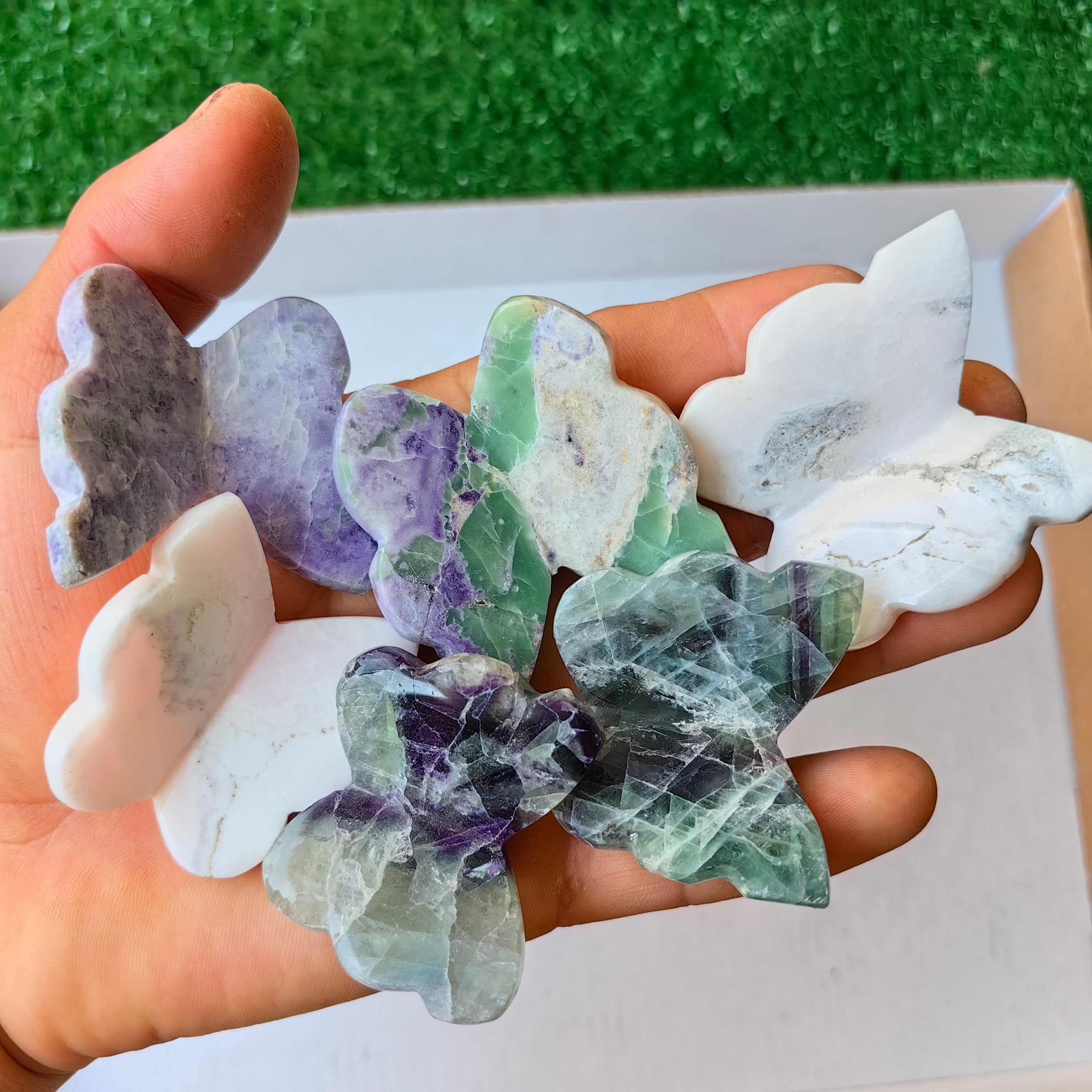 31 pcs Mixed Stones Butterfly