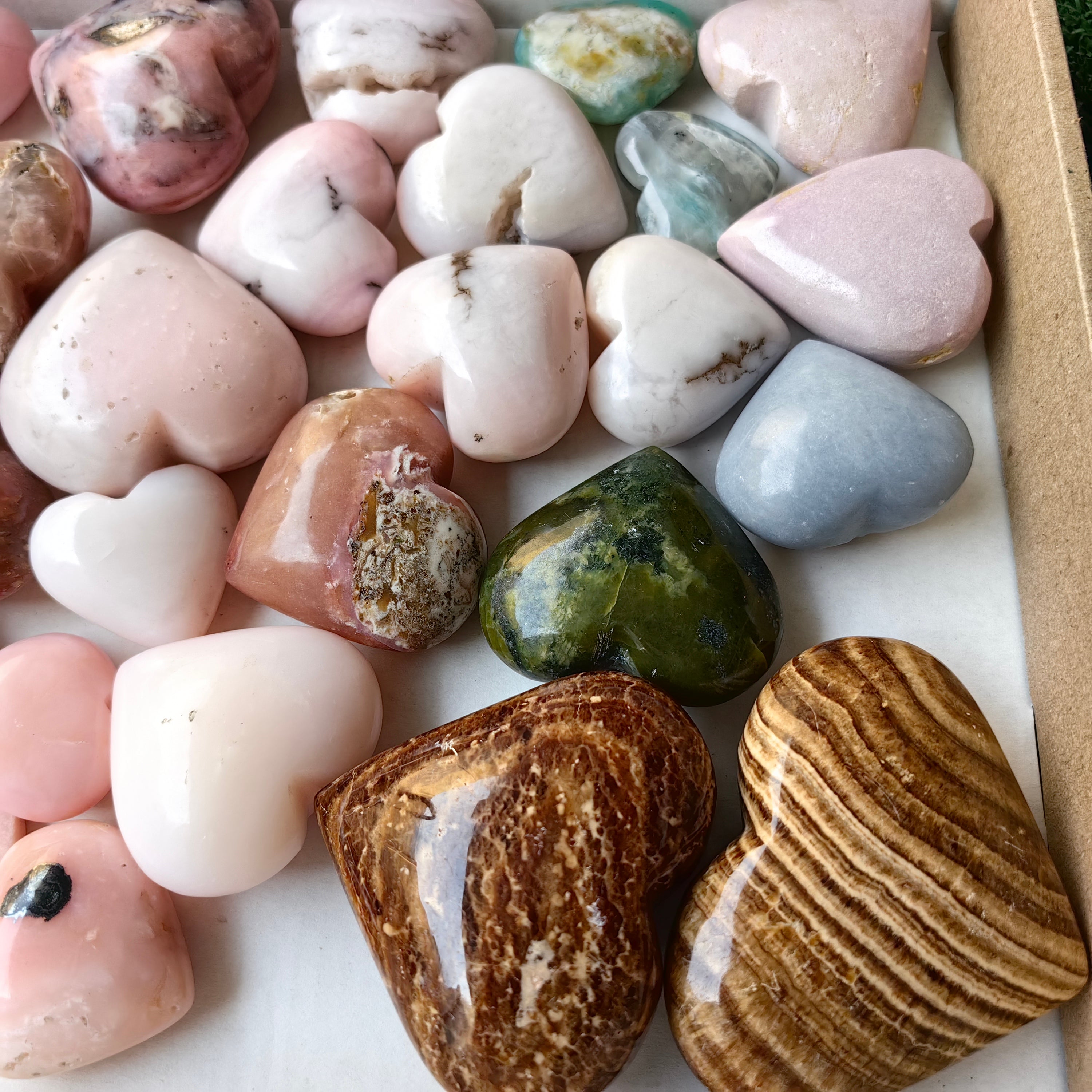 32 pcs pink opal hearts & mix