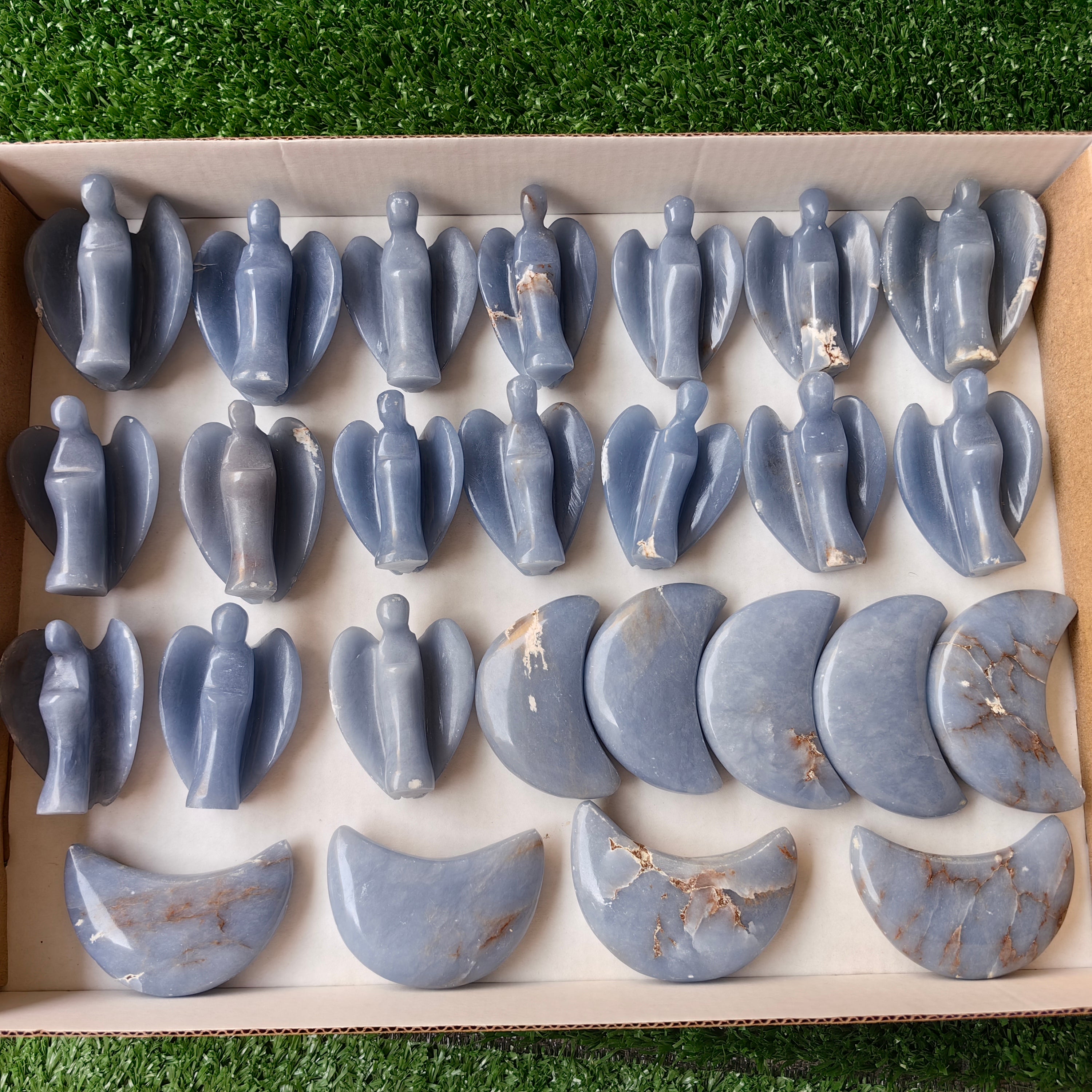 26 pcs angels & moons angelite