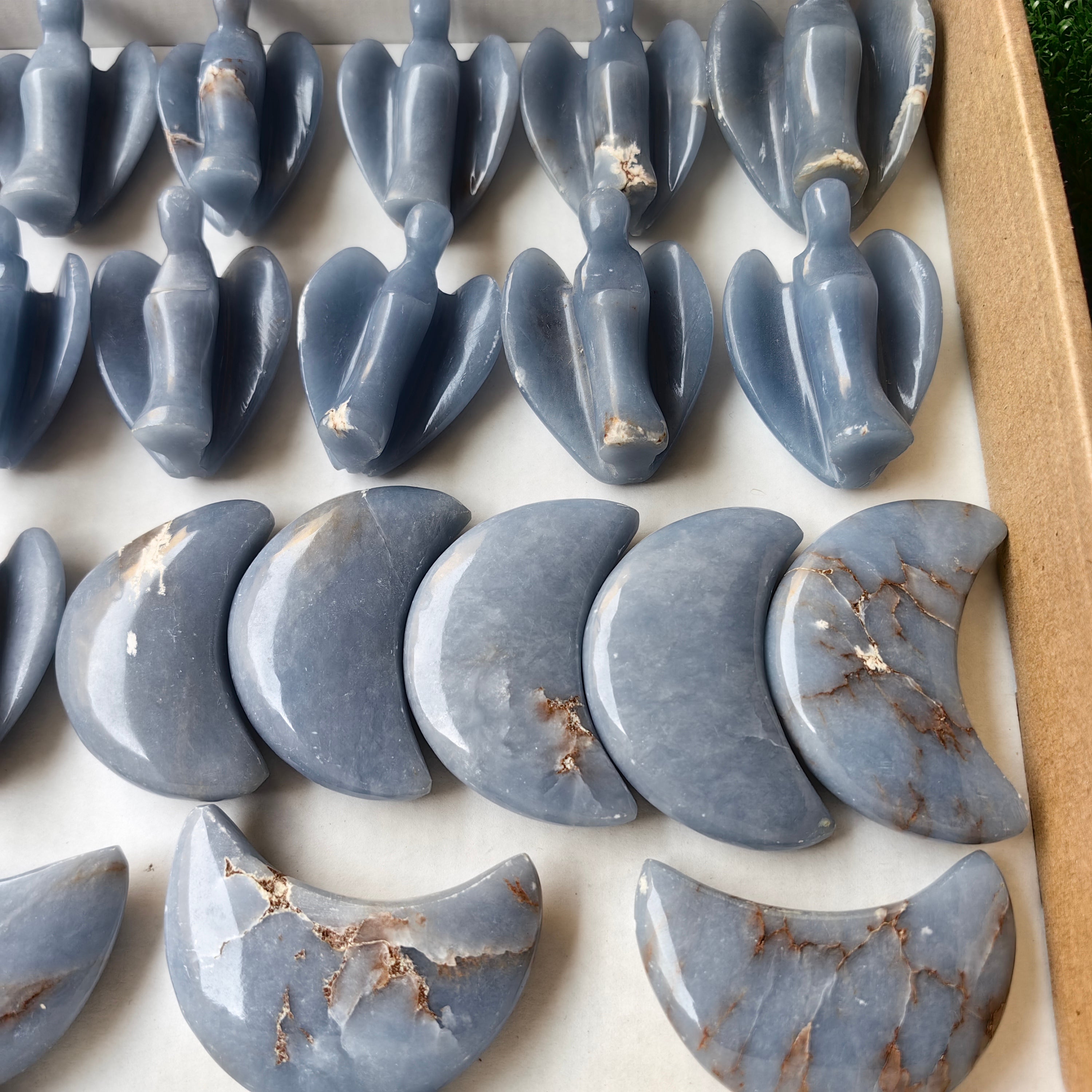 26 pcs angels & moons angelite