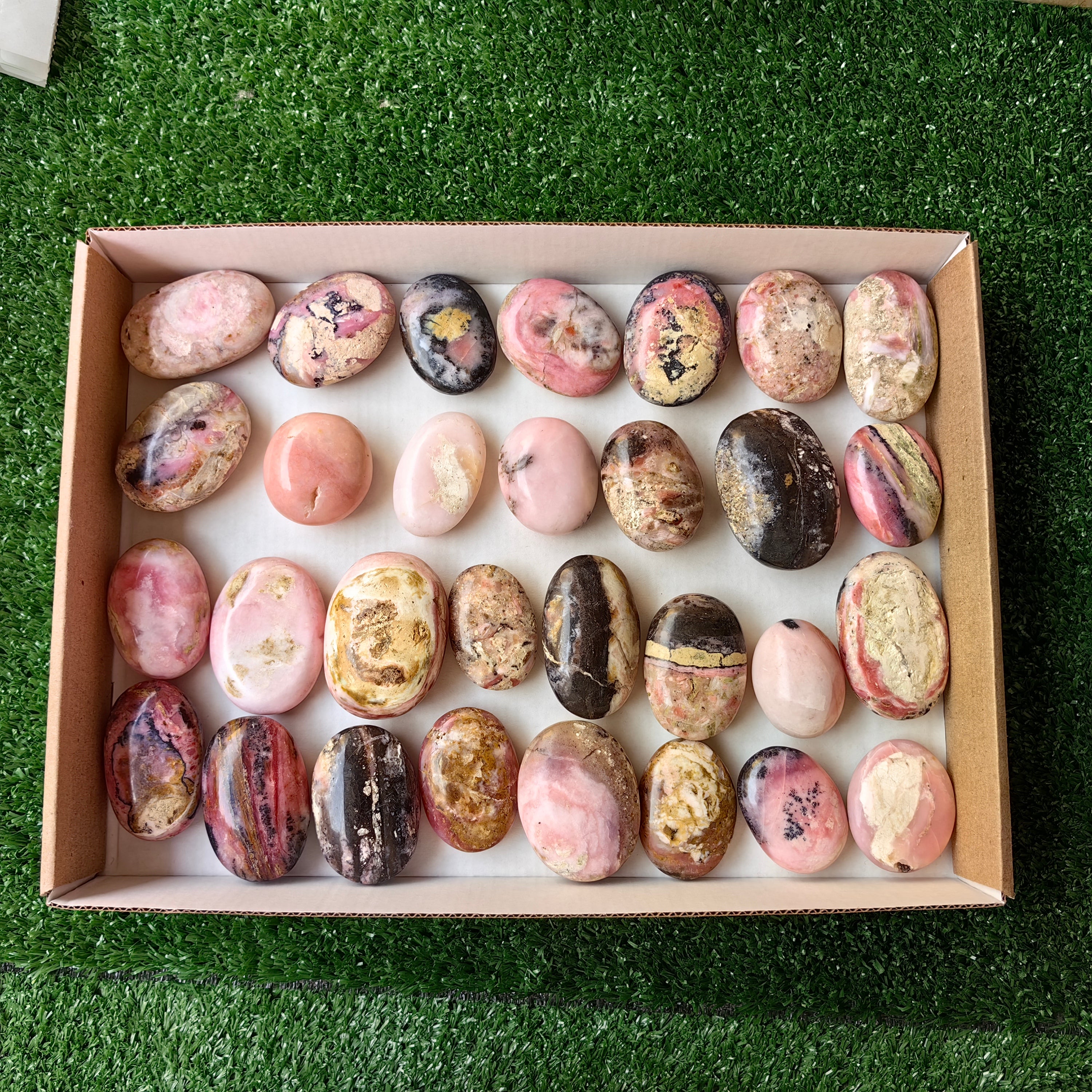30 pcs pink opal palms