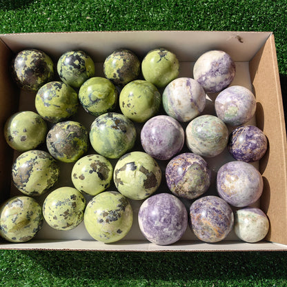 27 pc bolivianite & serpentine spheres