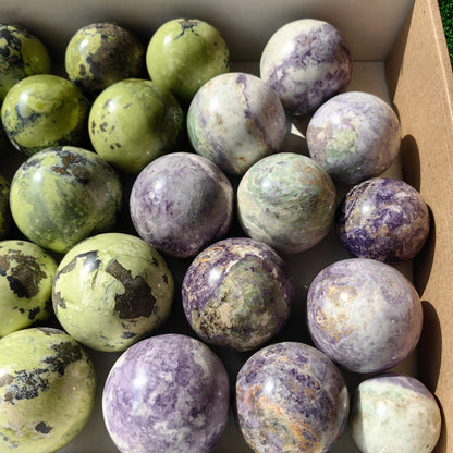 27 pc bolivianite & serpentine spheres