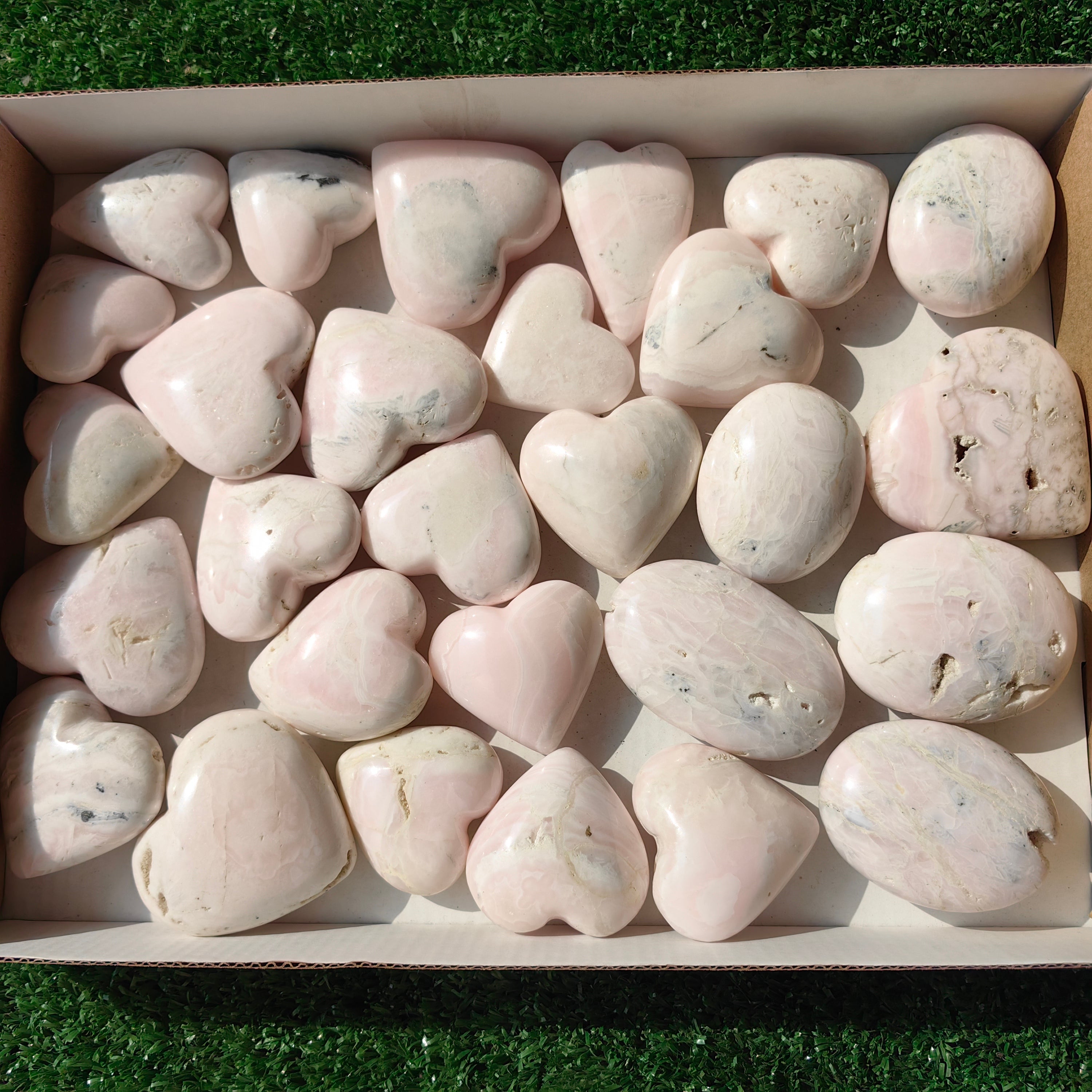 28 pc mangano calcite heart & palms
