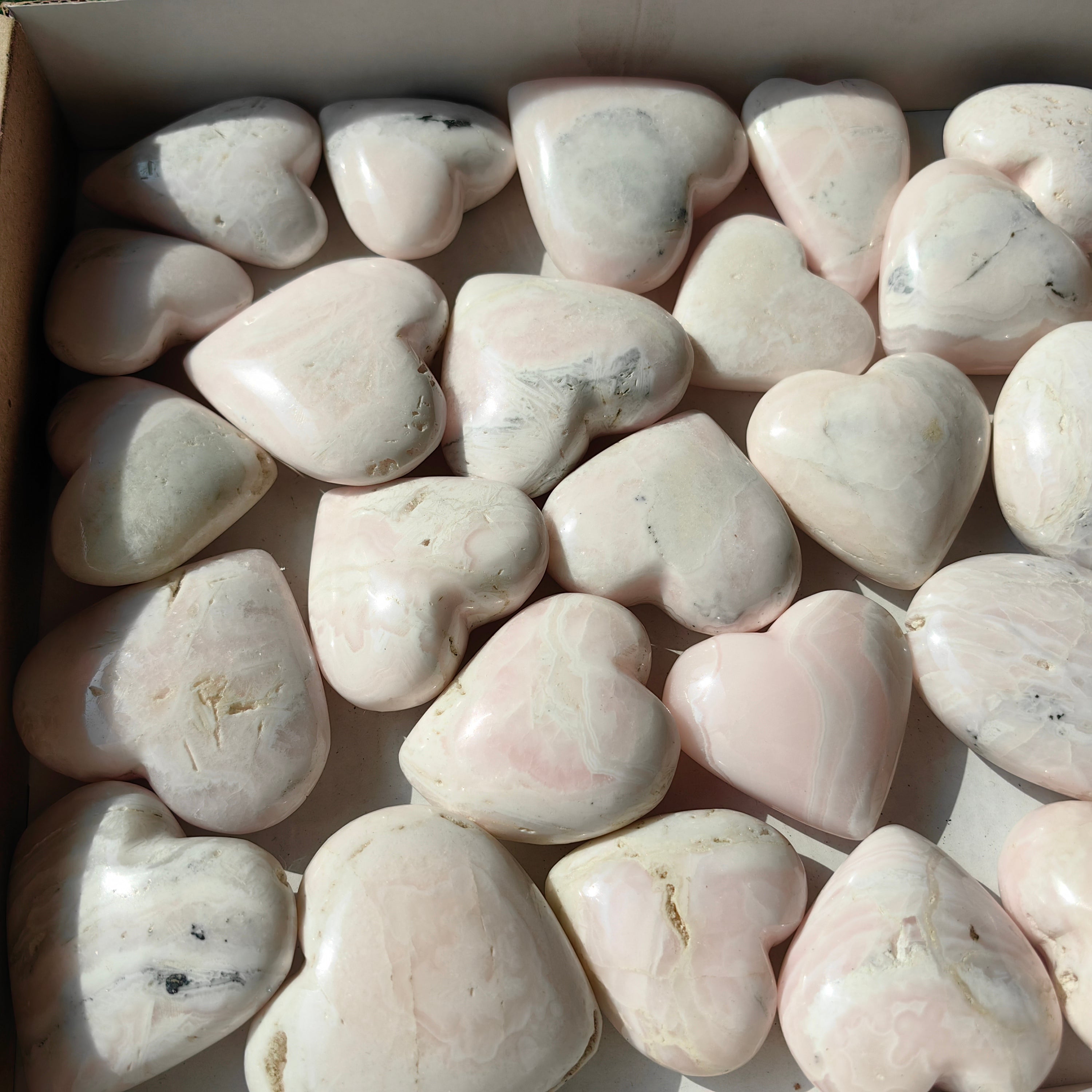 28 pc mangano calcite heart & palms