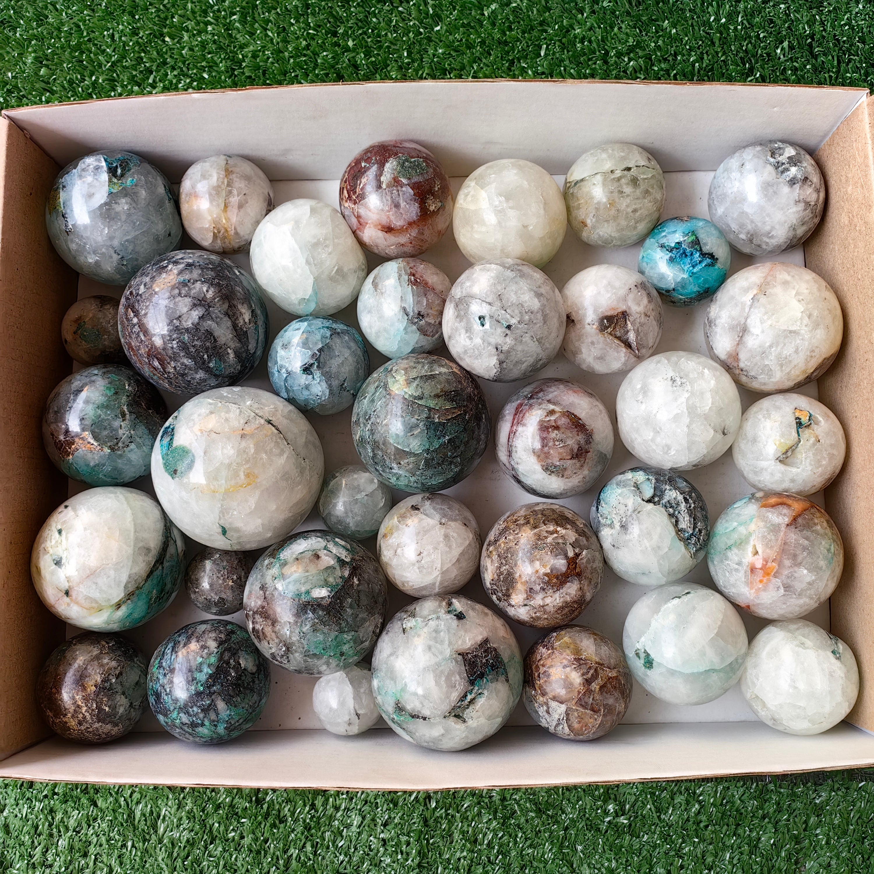 36 pc chrysocolla quartz