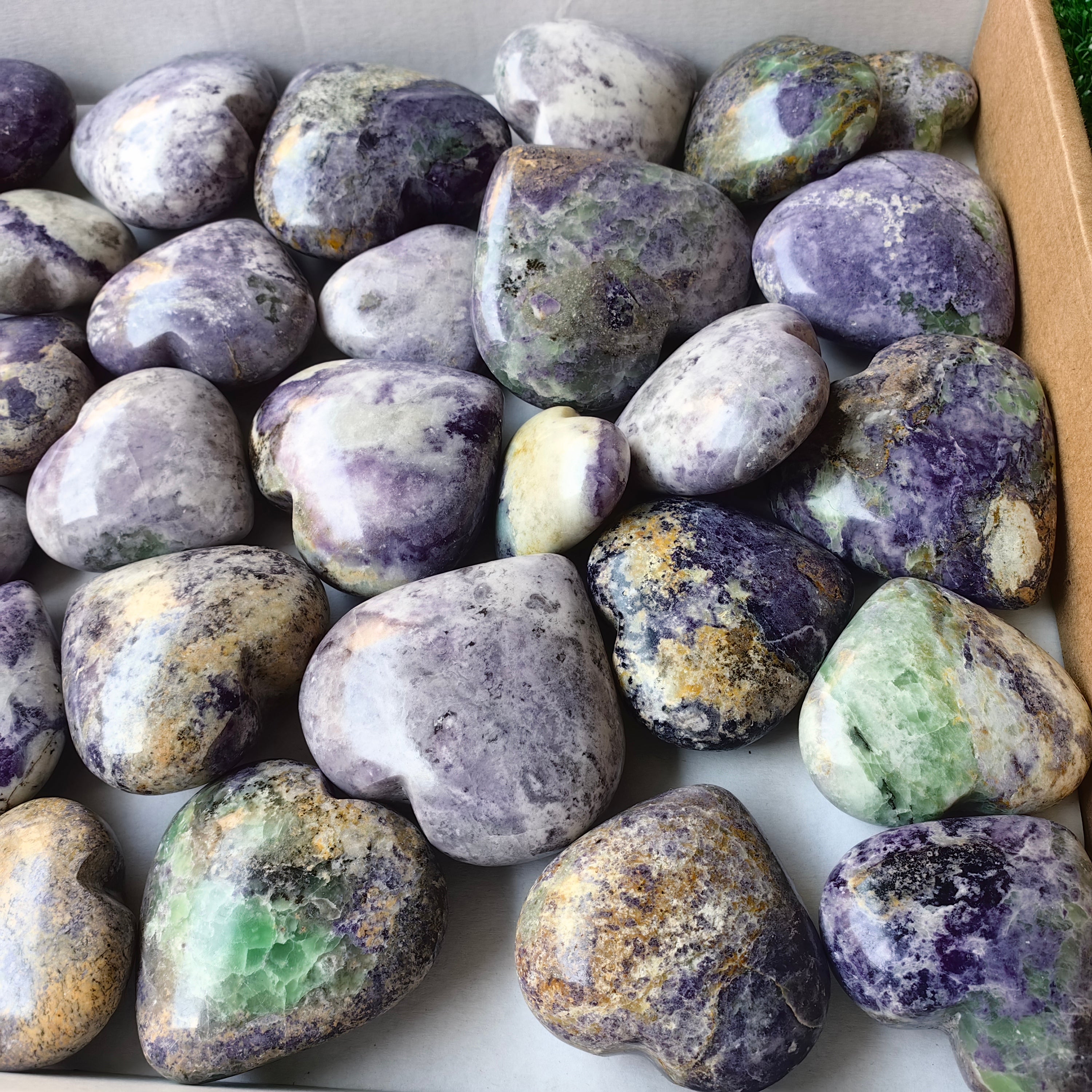 37 pc bolivianite hearts