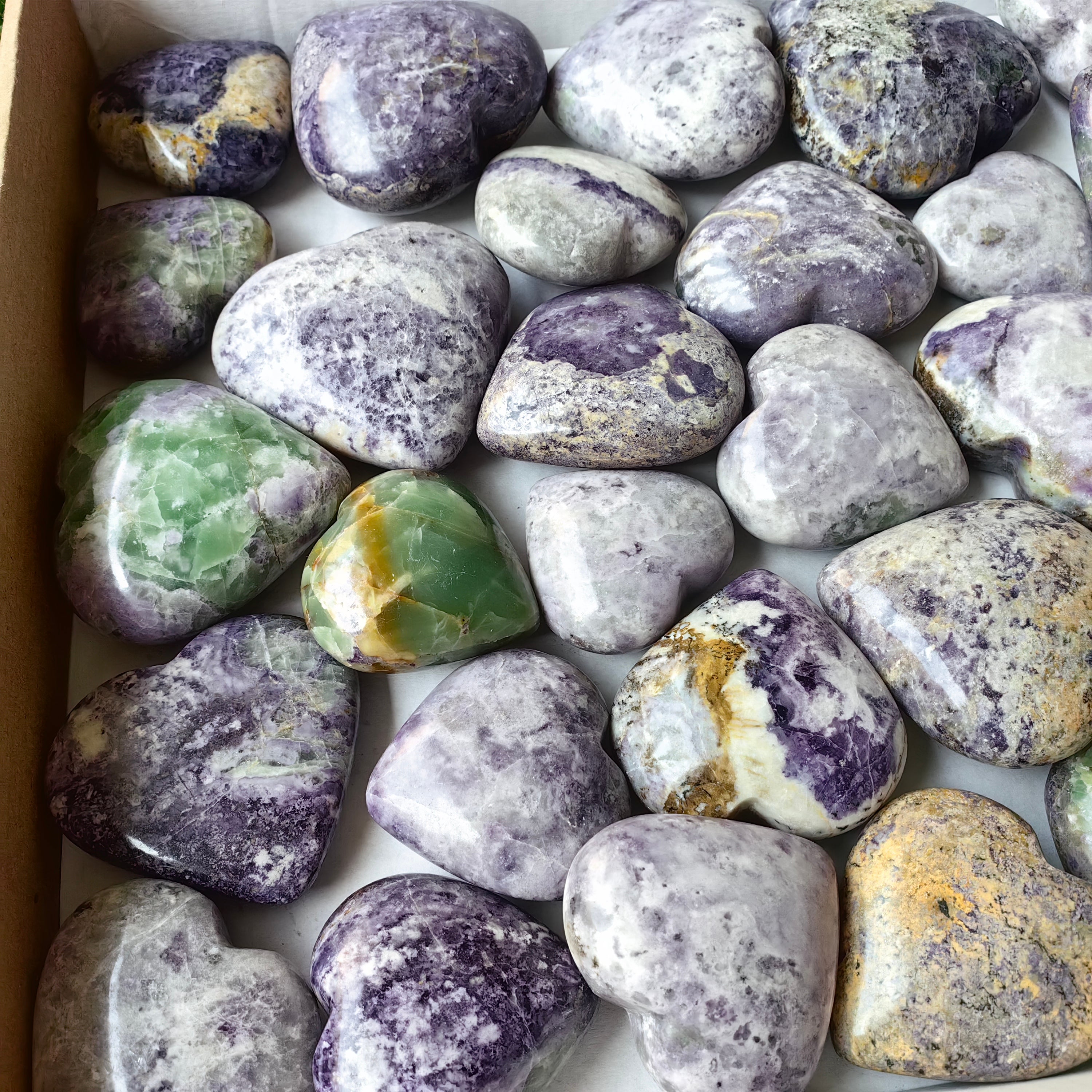 37 pc bolivianite hearts